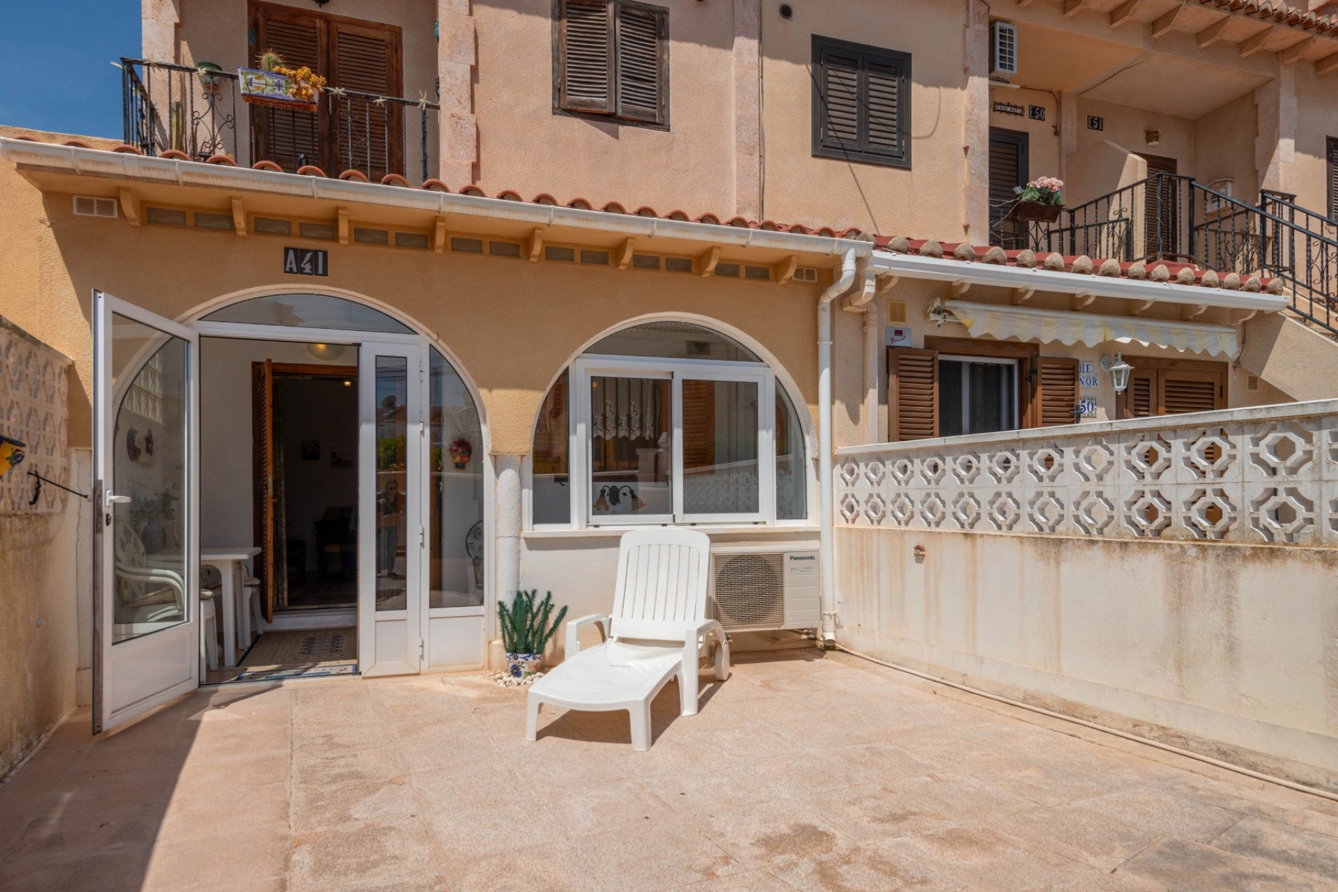 Resale - Bungalow -
Torrevieja - El Chaparral