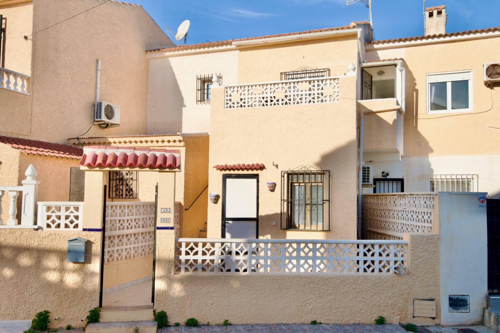 Resale - Bungalow -
Torrevieja - Torreta III