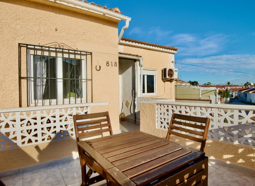 Resale - Bungalow -
Torrevieja - Torreta III