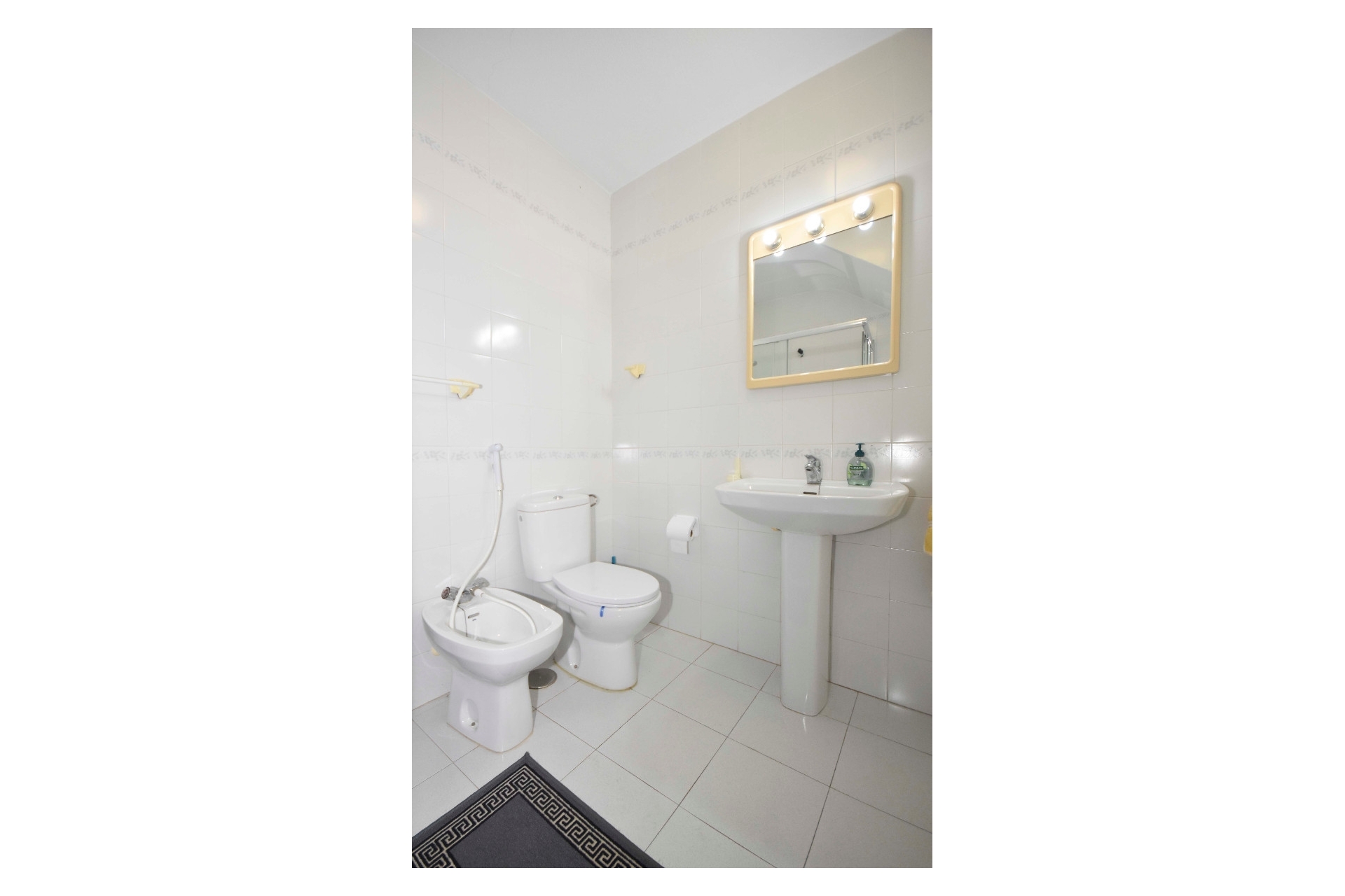 Resale - Dom w zabudowie bliźniaczej -
Torrevieja - Los Balcones