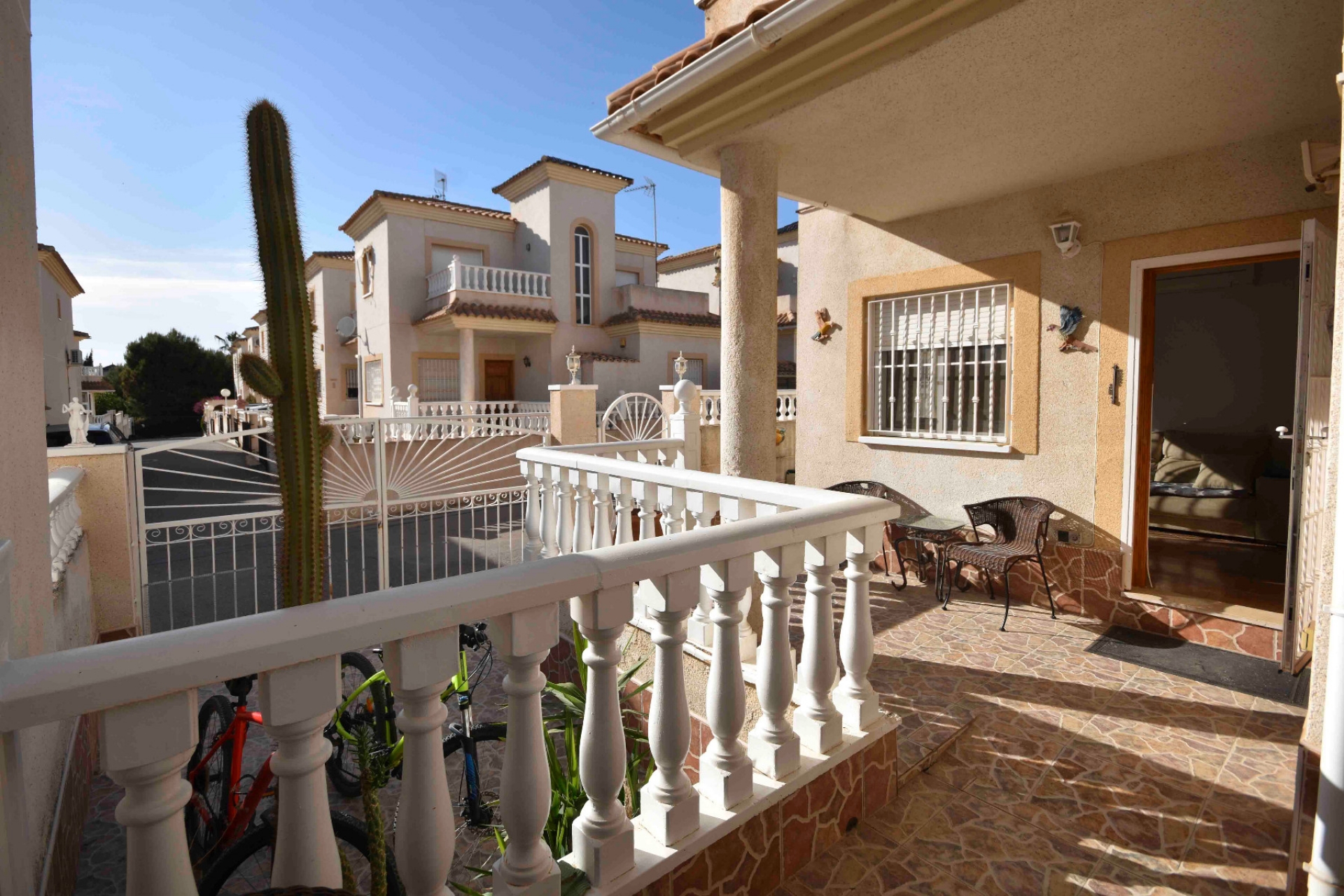 Resale - Dom wolnostojący -
Orihuela Costa - La Zenia