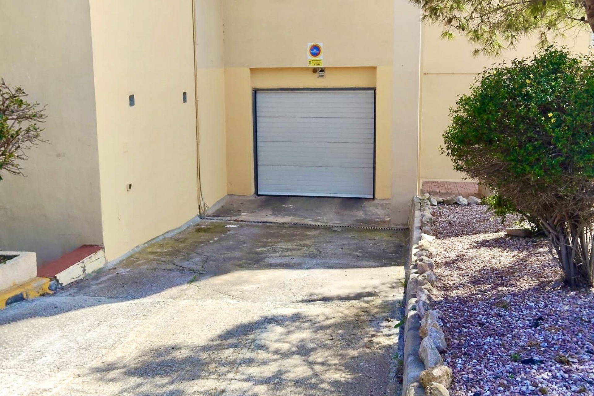Resale - Garaż -
Torrevieja - La Mata