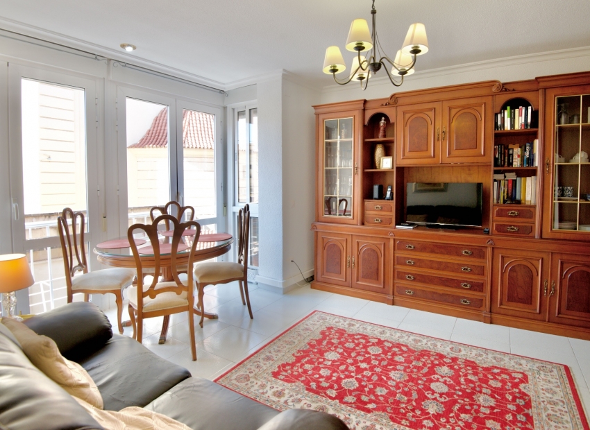 Resale - Mieszkanie -
Alicante - Alicante - Center