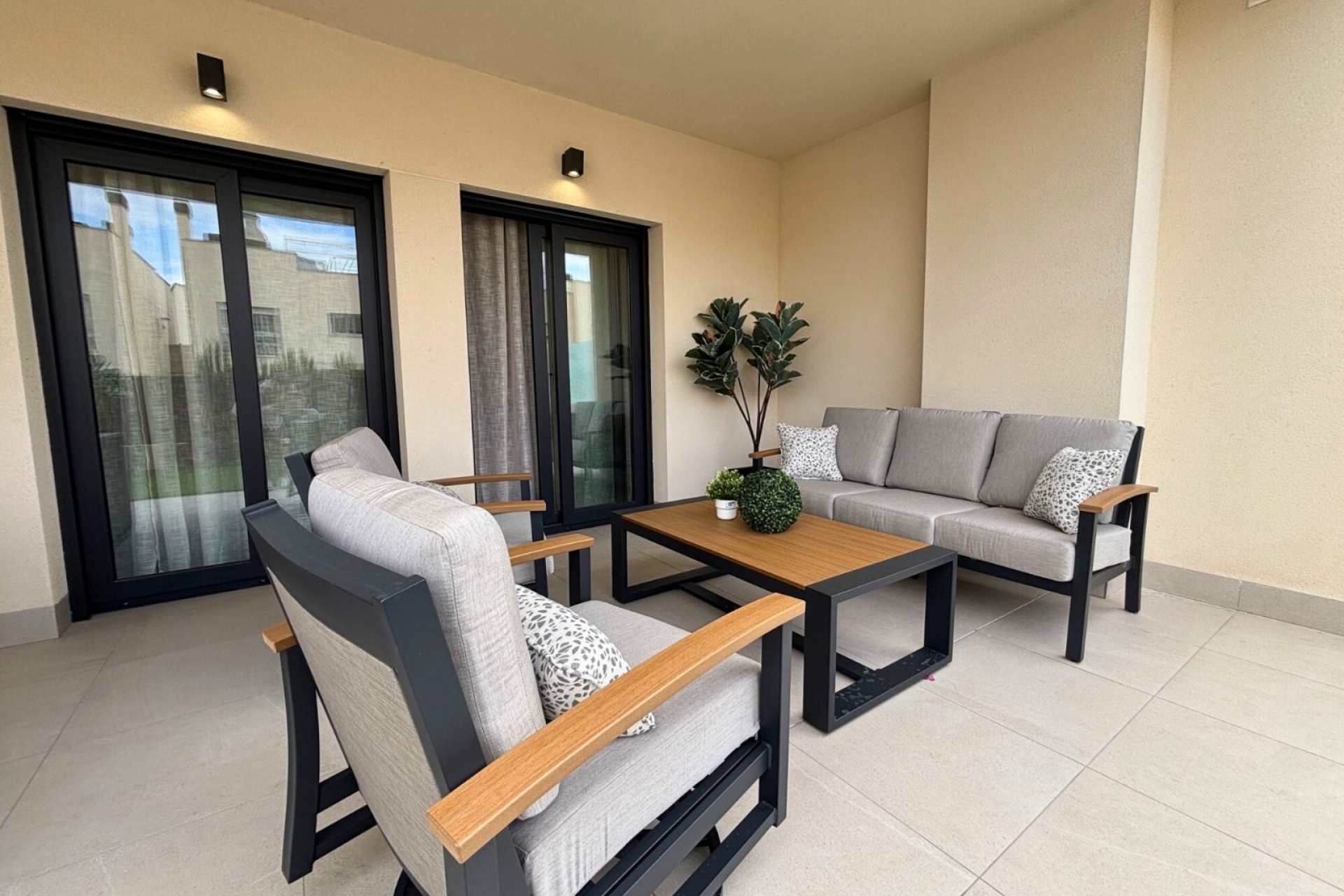 Resale - Mieszkanie -
Torrevieja - Acequion