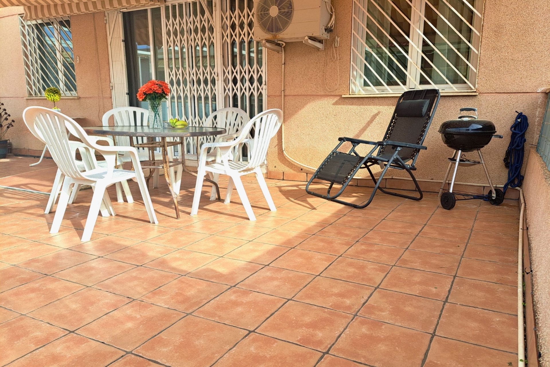 Resale - Mieszkanie -
Torrevieja - Nueva Torrevieja