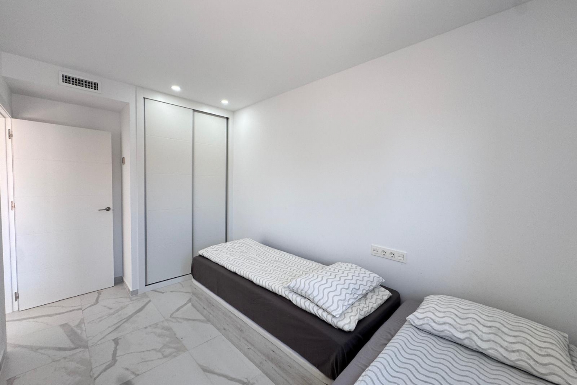 Resale - Penthouse -
Torrevieja - Playa del Cura