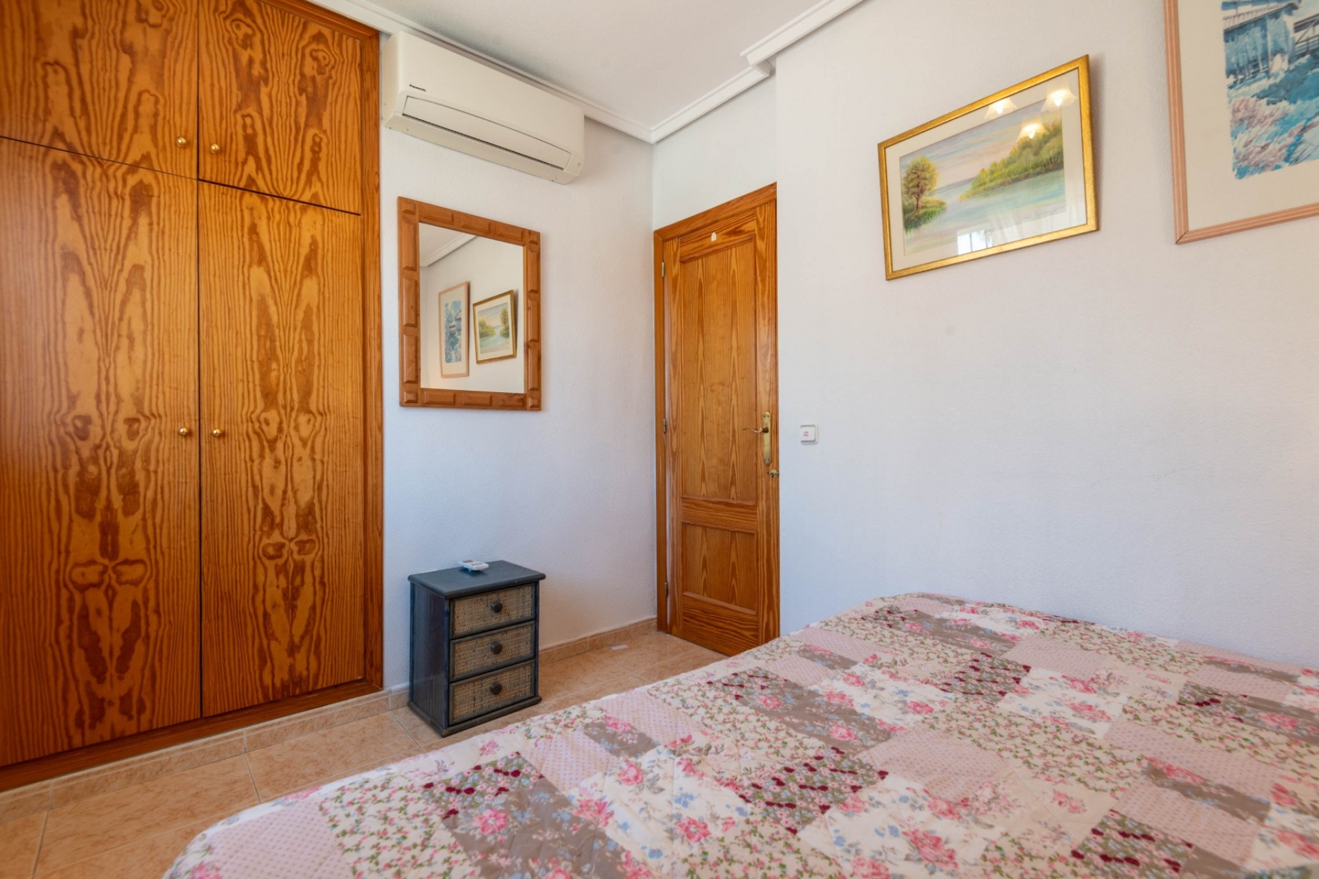 Resale - Quatrohus -
Torrevieja - Acequion