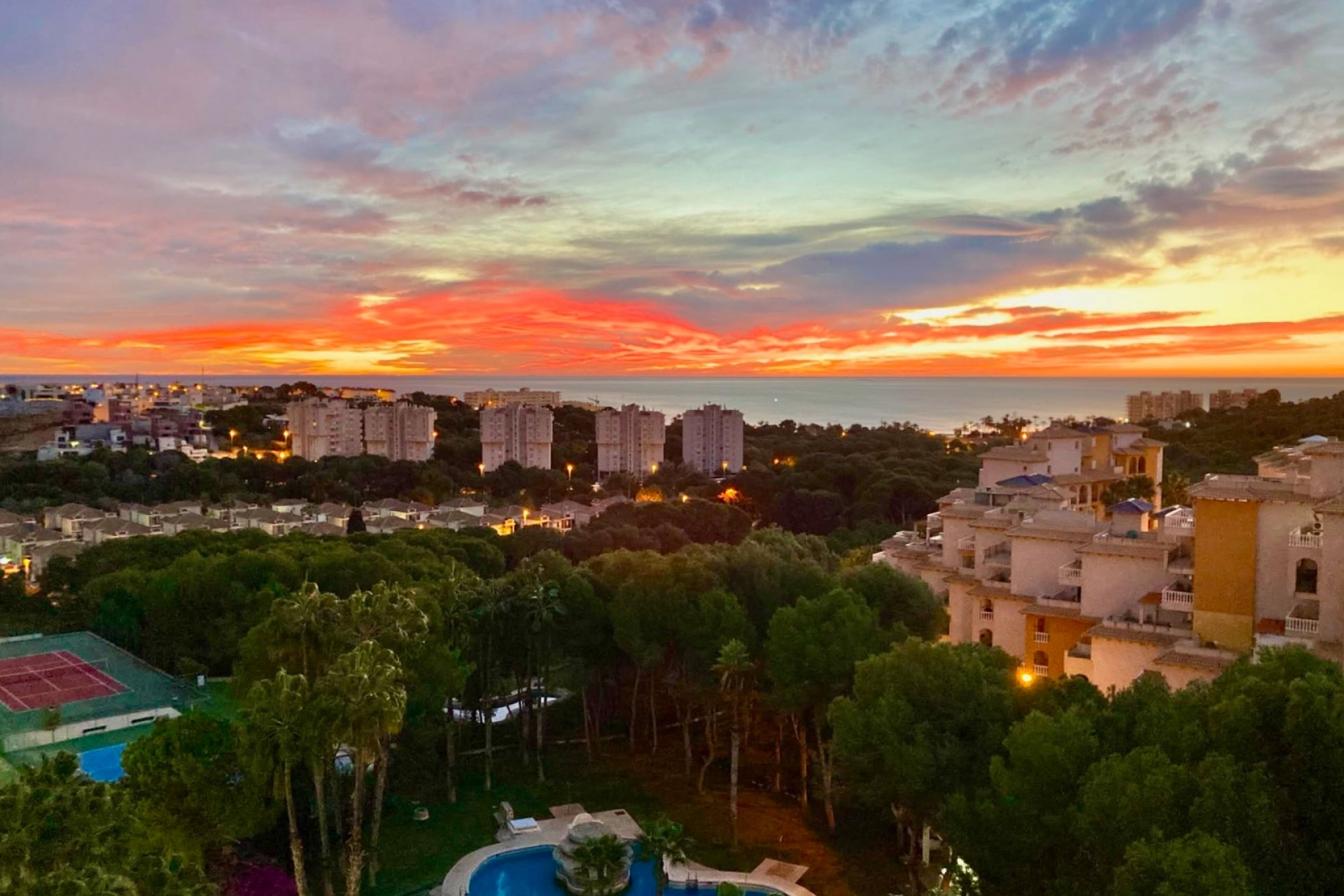 Resale - Taklägenhet -
Orihuela Costa - Campoamor