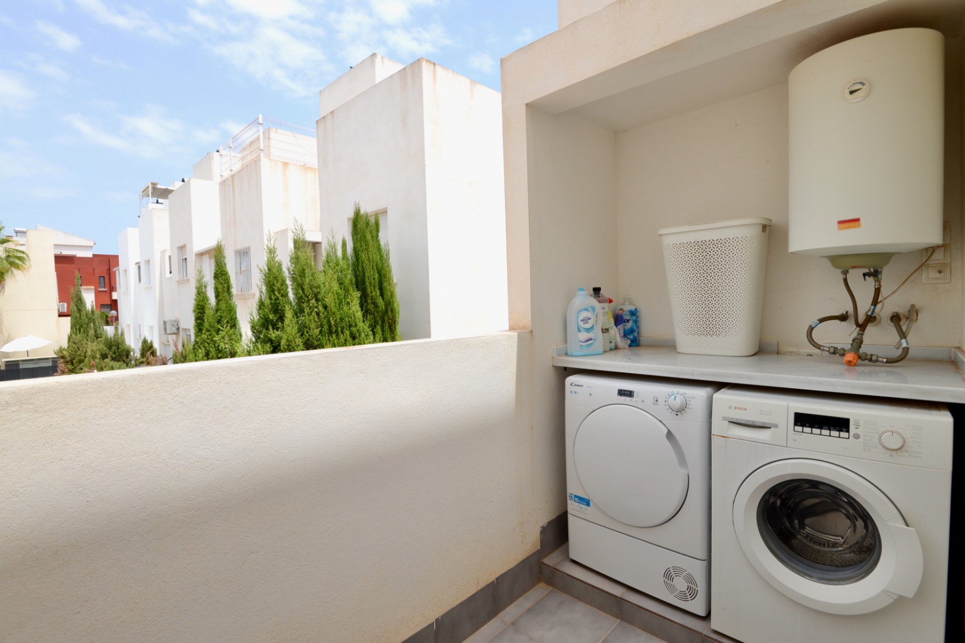 Resale - Townhouse -
Torrevieja - Aguas Nuevas - Sector 25