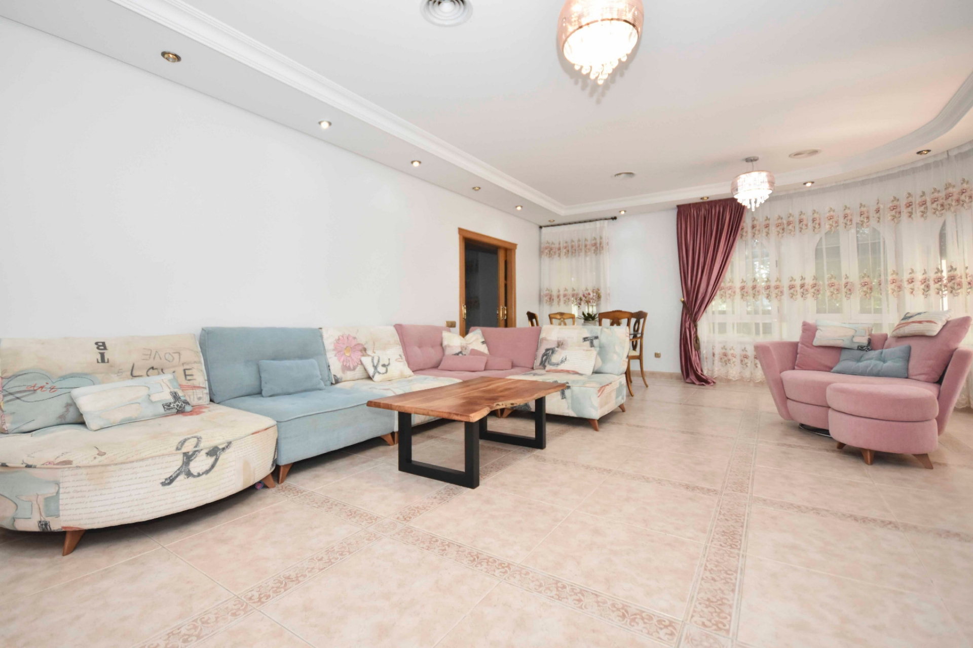 Resale - Willa -
Redovan - Afueras, campo