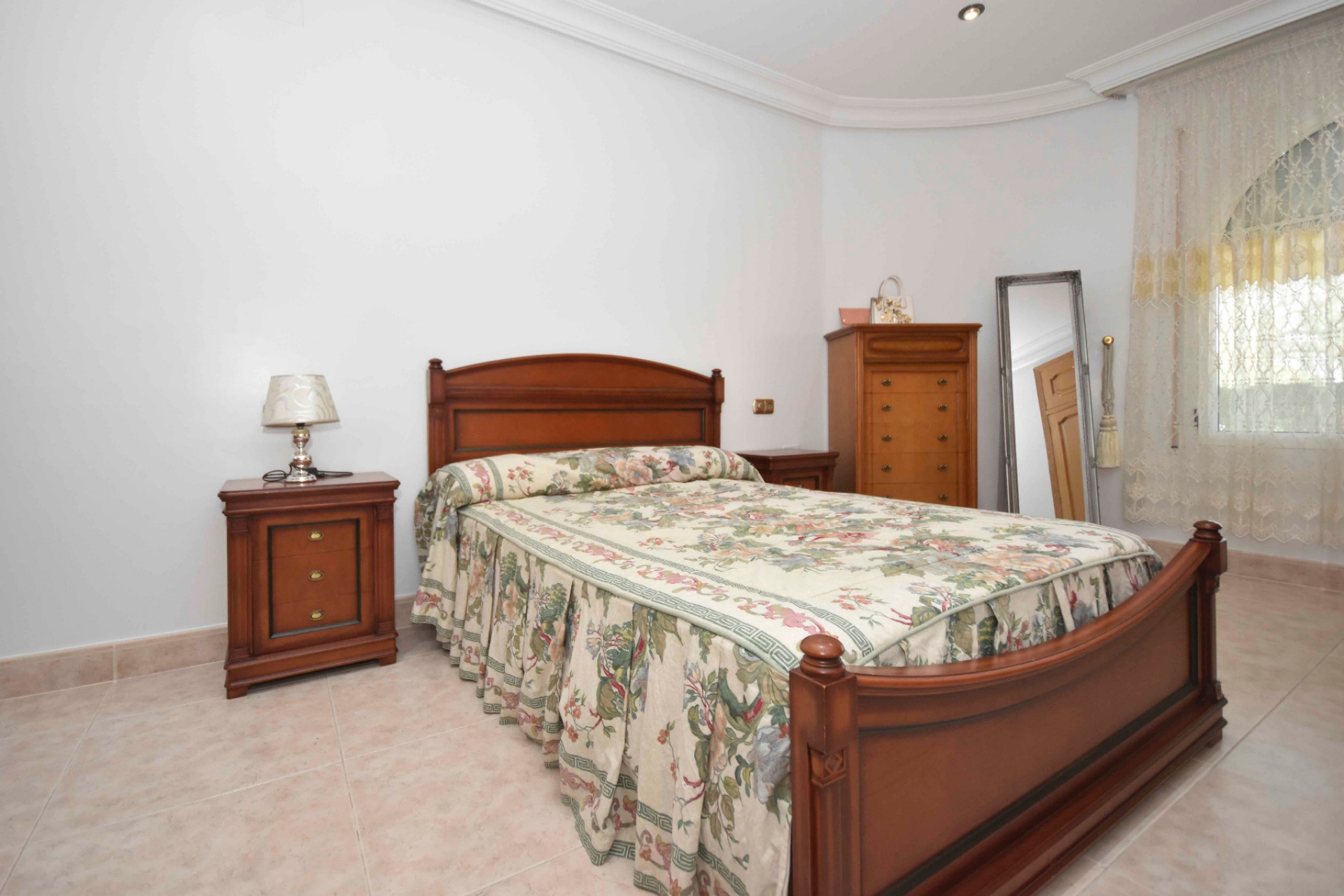 Resale - Willa -
Redovan - Afueras, campo
