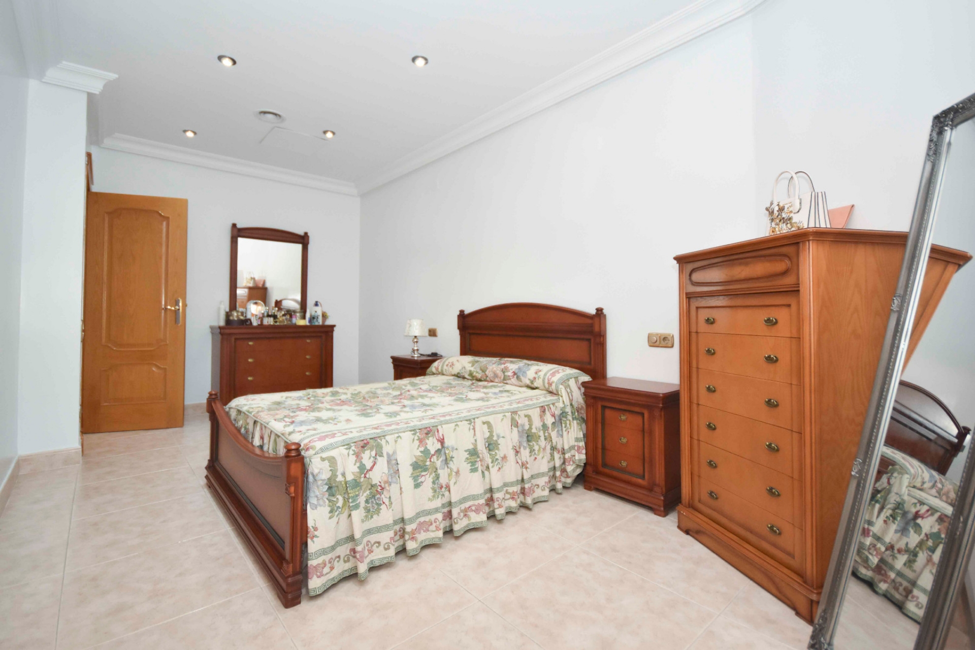 Resale - Willa -
Redovan - Afueras, campo