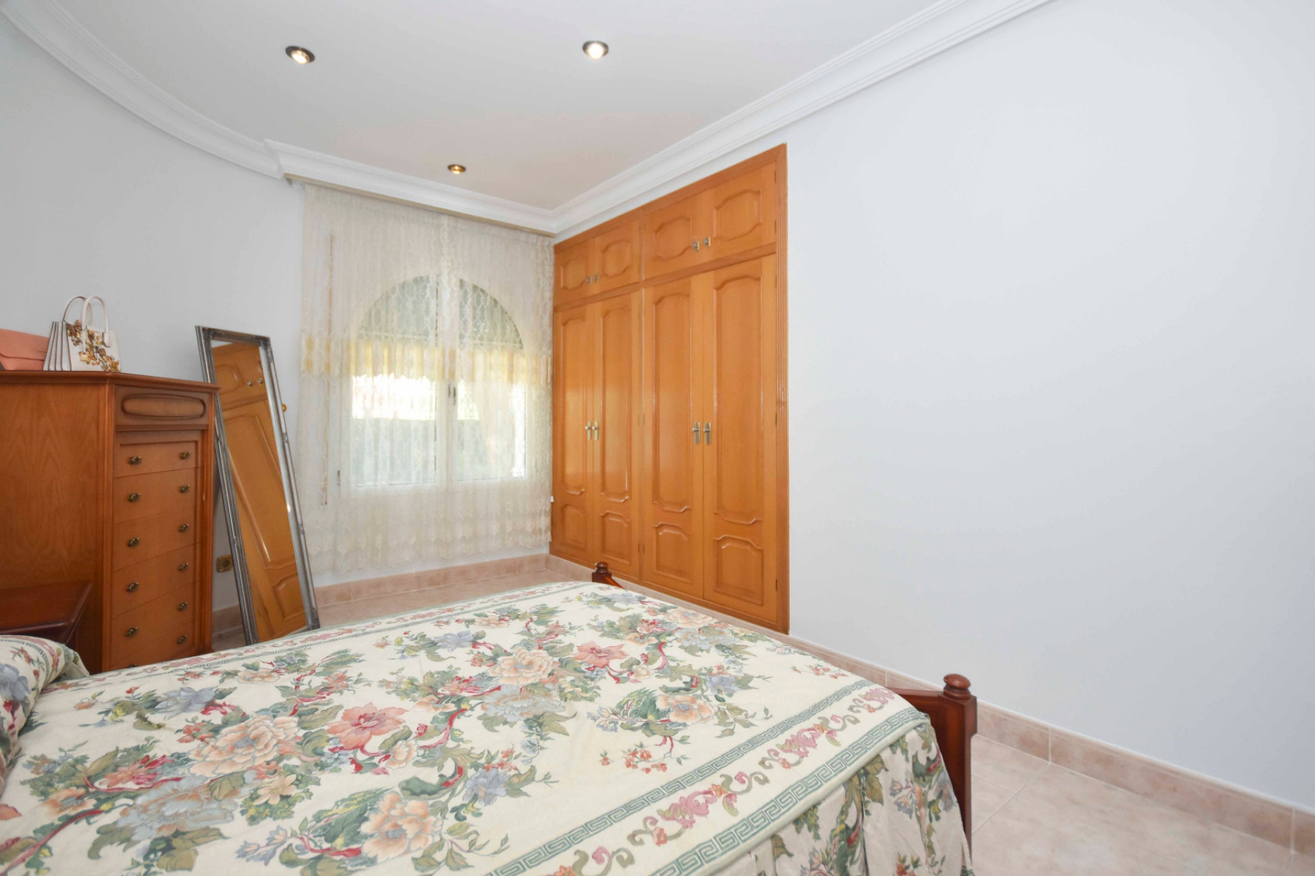 Resale - Willa -
Redovan - Afueras, campo