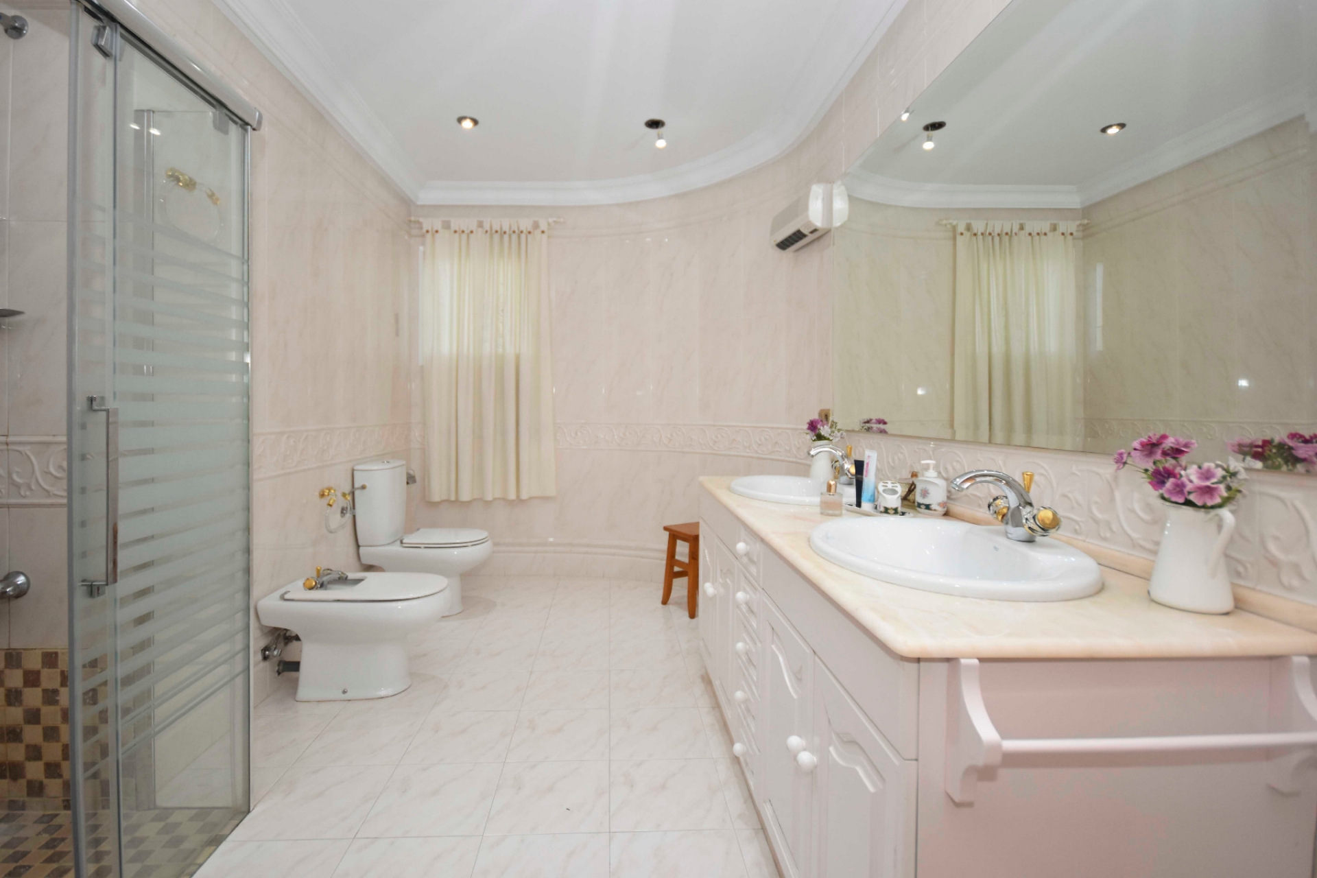 Resale - Willa -
Redovan - Afueras, campo