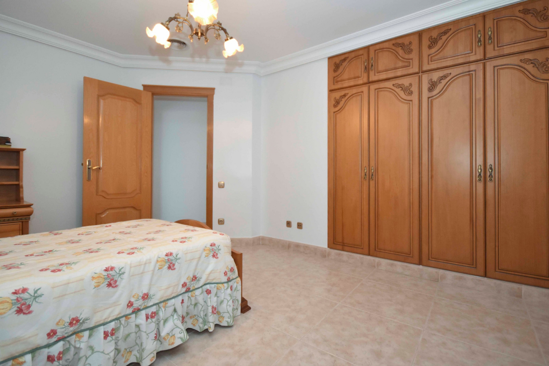 Resale - Willa -
Redovan - Afueras, campo