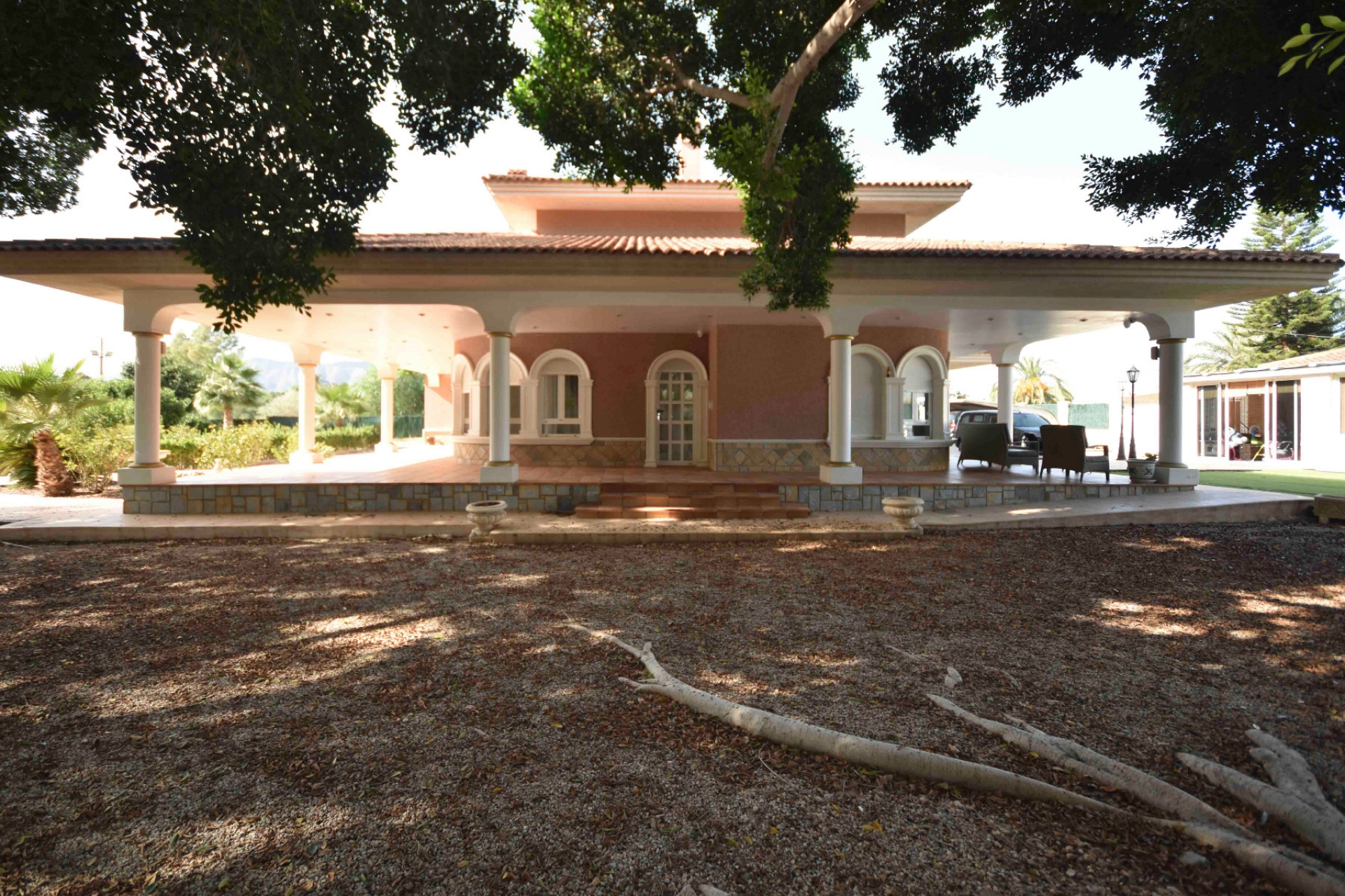 Resale - Willa -
Redovan - Afueras, campo