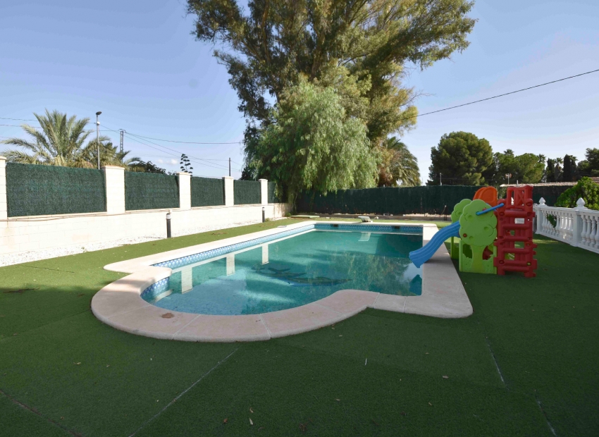 Resale - Willa -
Redovan - Afueras, campo