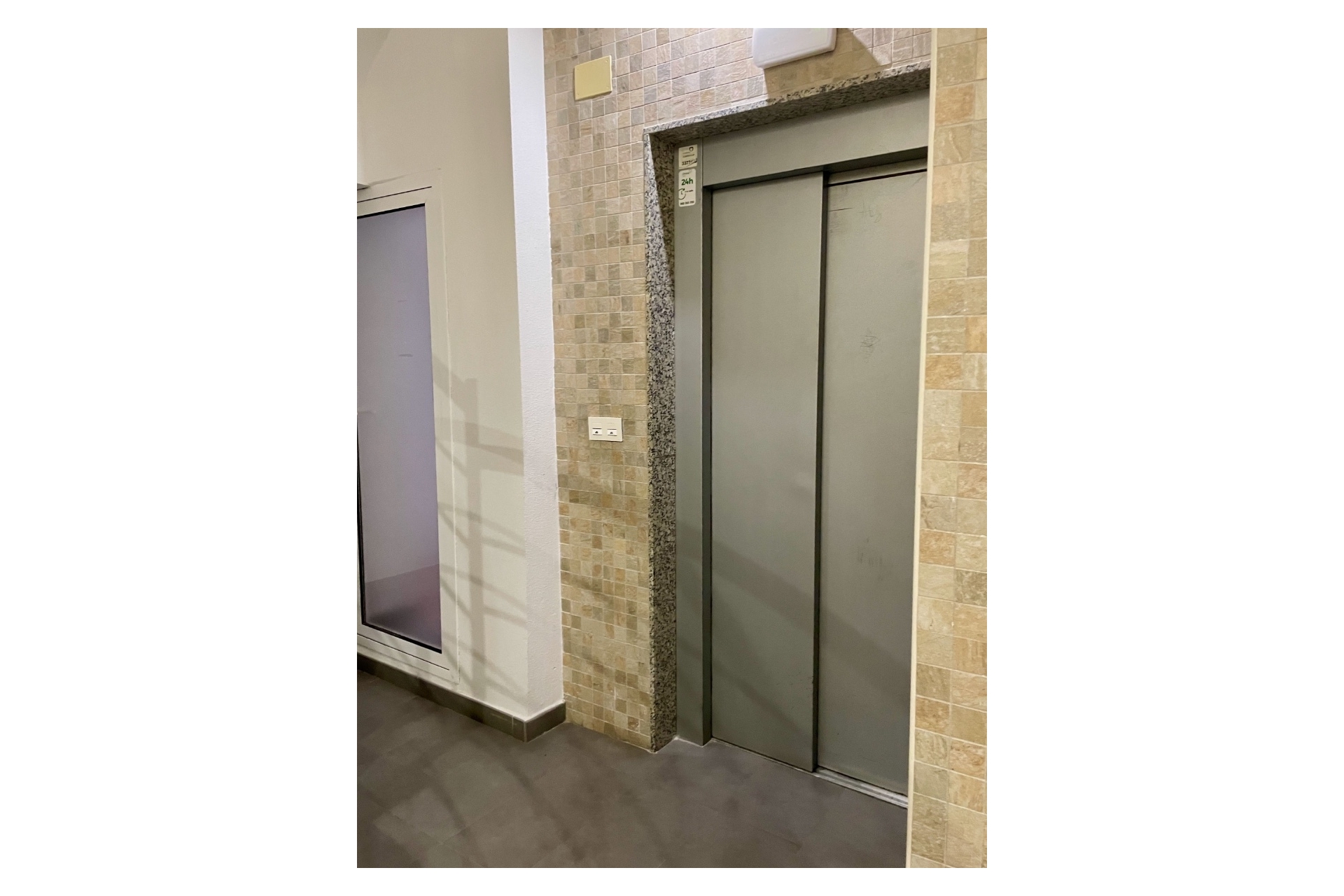 Reventa - Atico -
Torrevieja - Centro