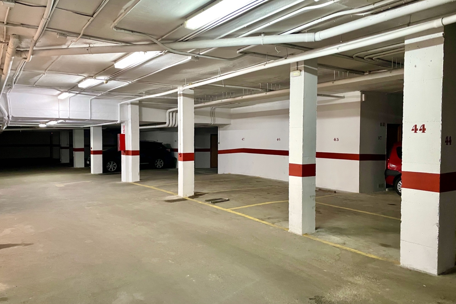 Reventa - Garage -
Torrevieja - Centro