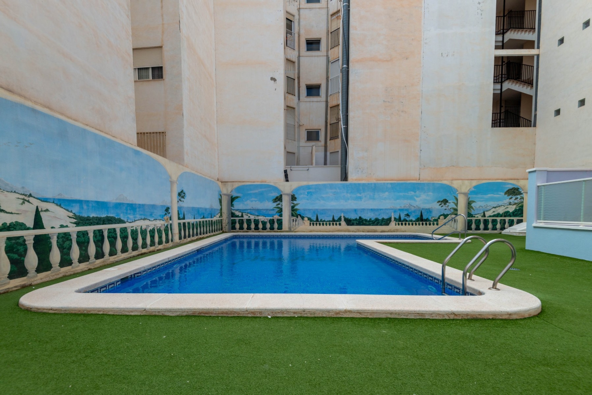 Revente - Appartement -
Torrevieja - Playa los Locos