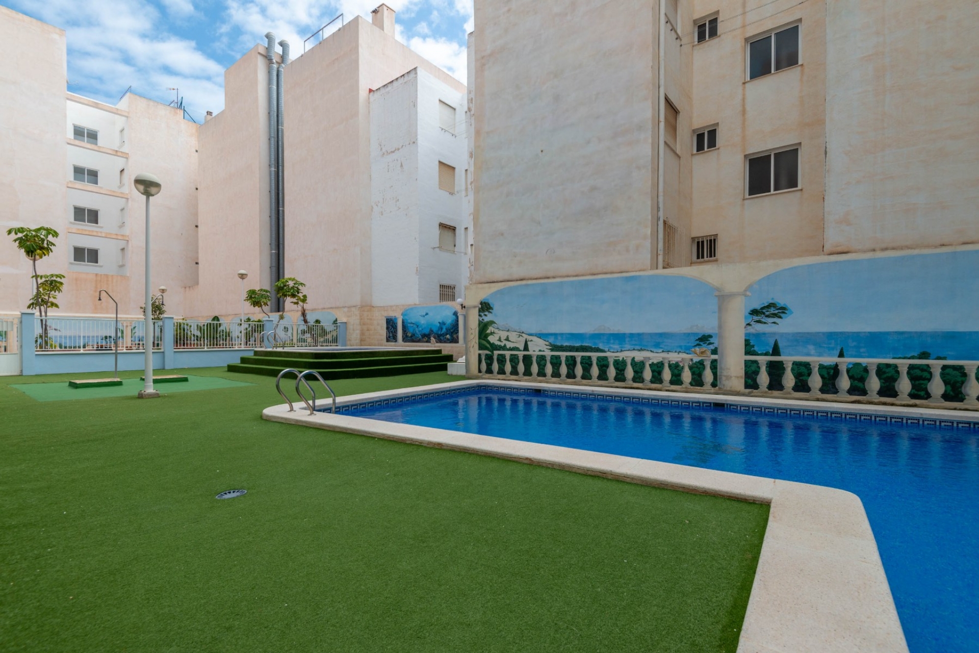 Revente - Appartement -
Torrevieja - Playa los Locos