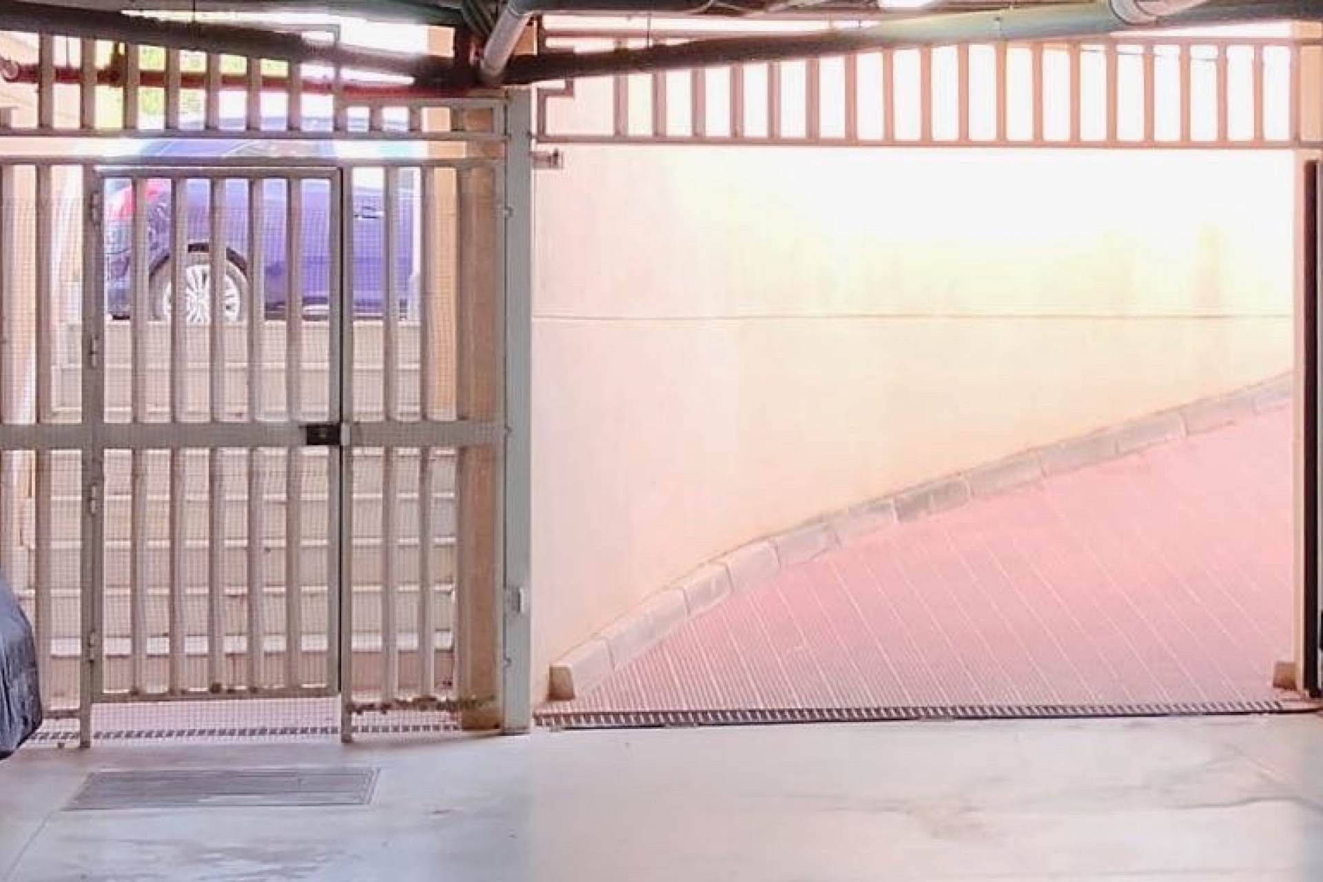 Revente - Garage -
Orihuela Costa - La Florida
