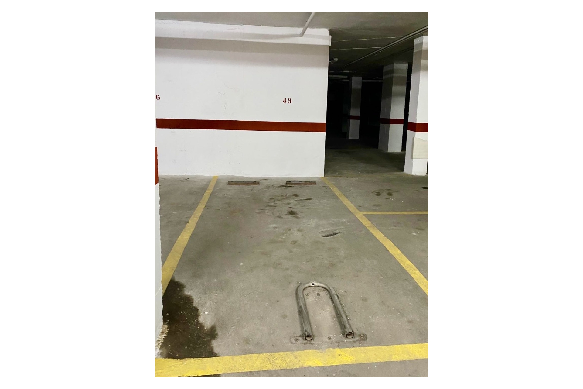 Revente - Garage -
Torrevieja - Centro