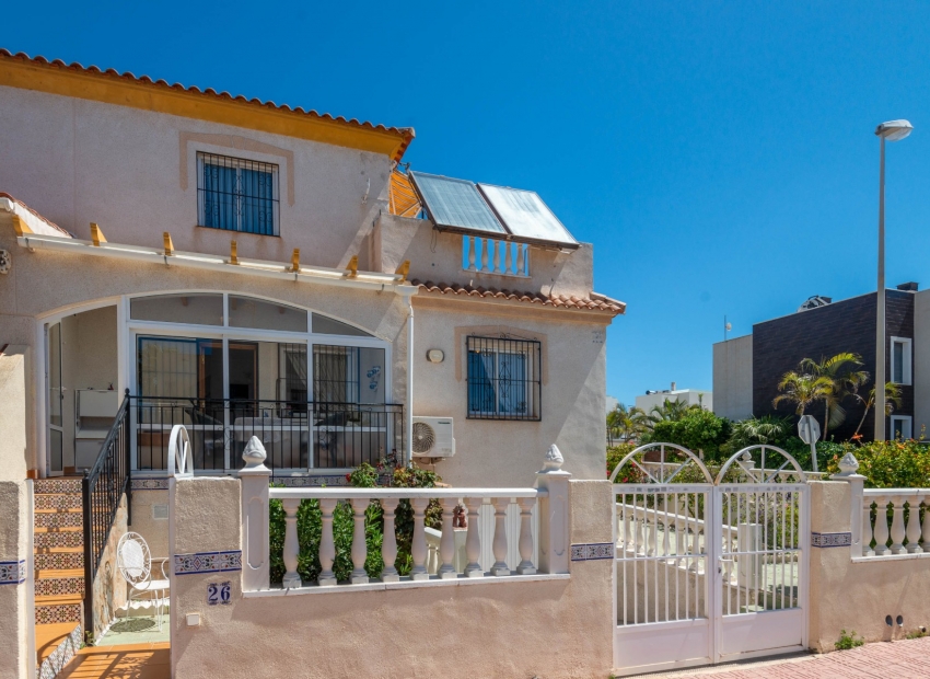 Revente - Quatro -
Torrevieja - Acequion