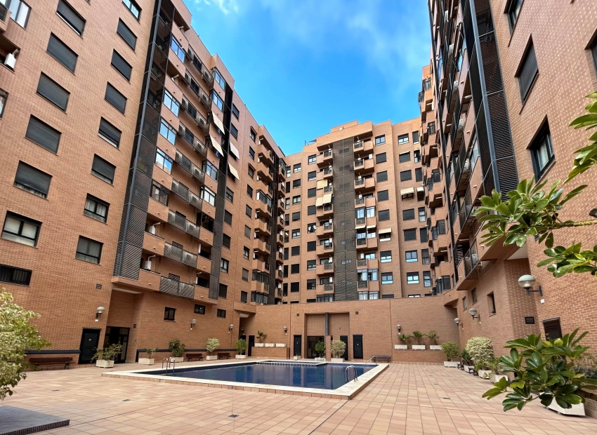 Uudet asunnot - Alakerran asunto -
Alicante (Alacant)