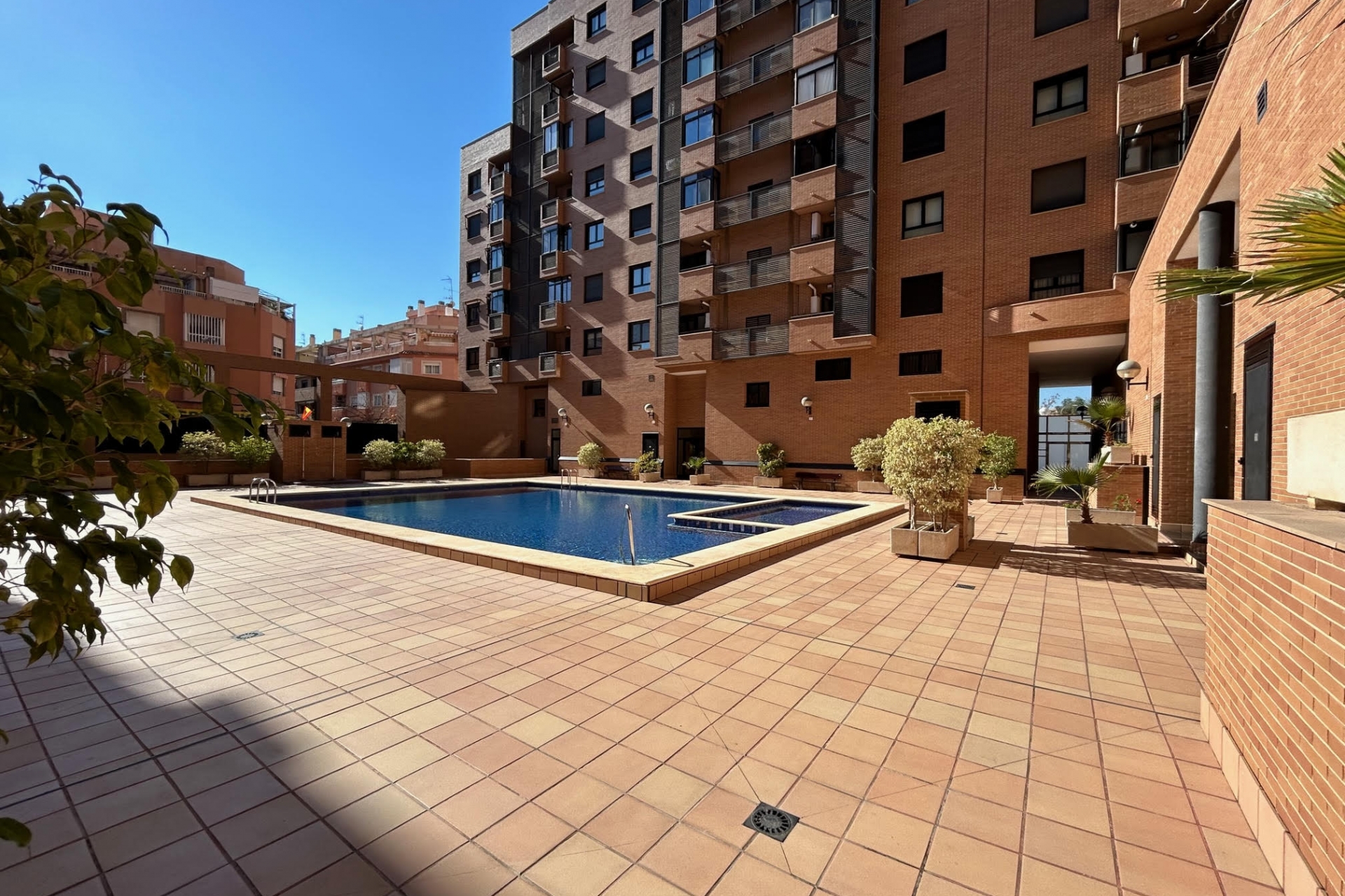 Uudet asunnot - Alakerran asunto -
Alicante (Alacant)