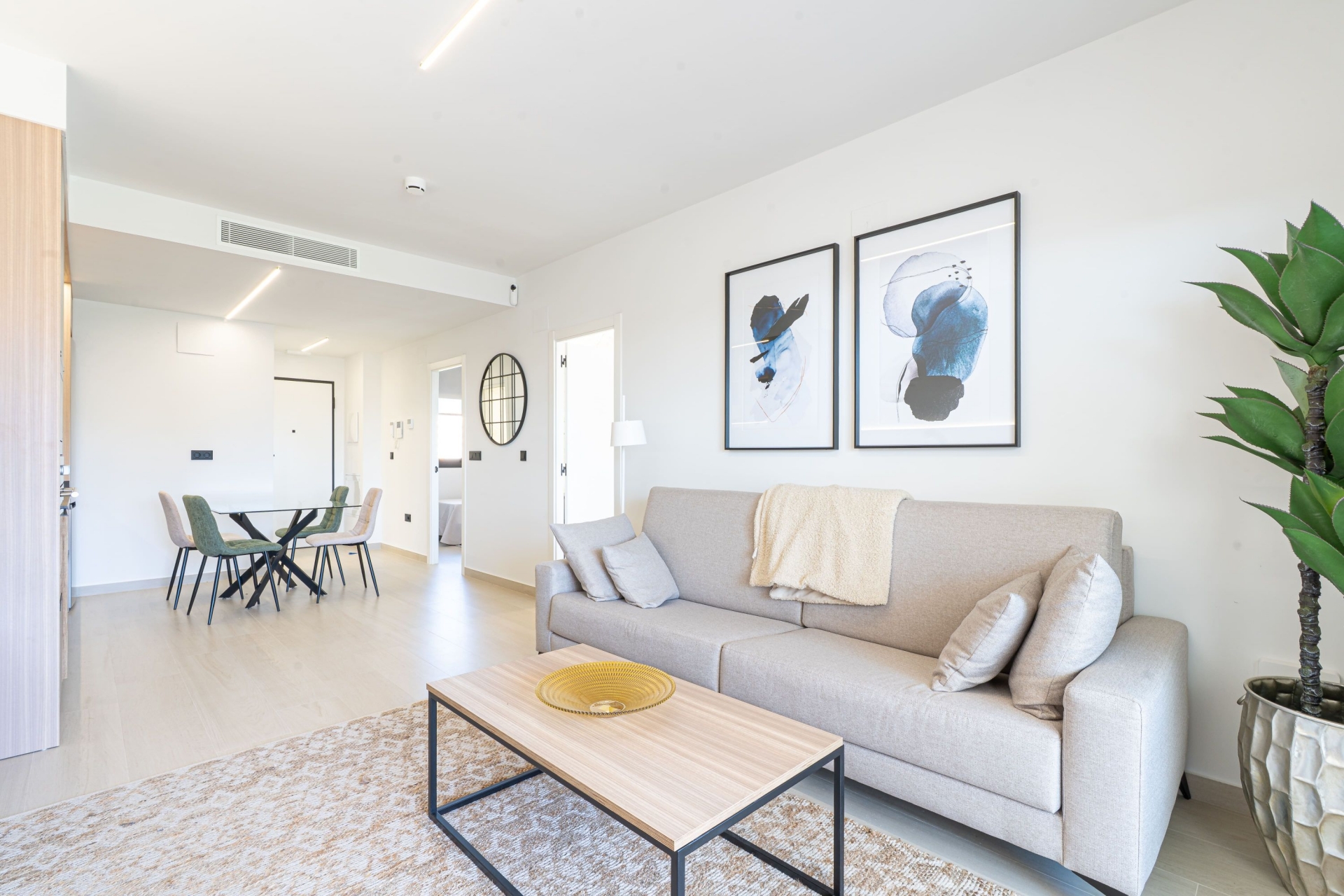 Uudet asunnot - Alakerran asunto -
Vera