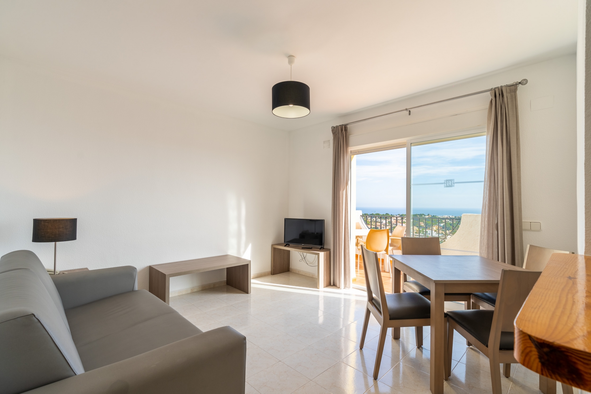 Uudet asunnot - Alakerran bungalow -
Calpe