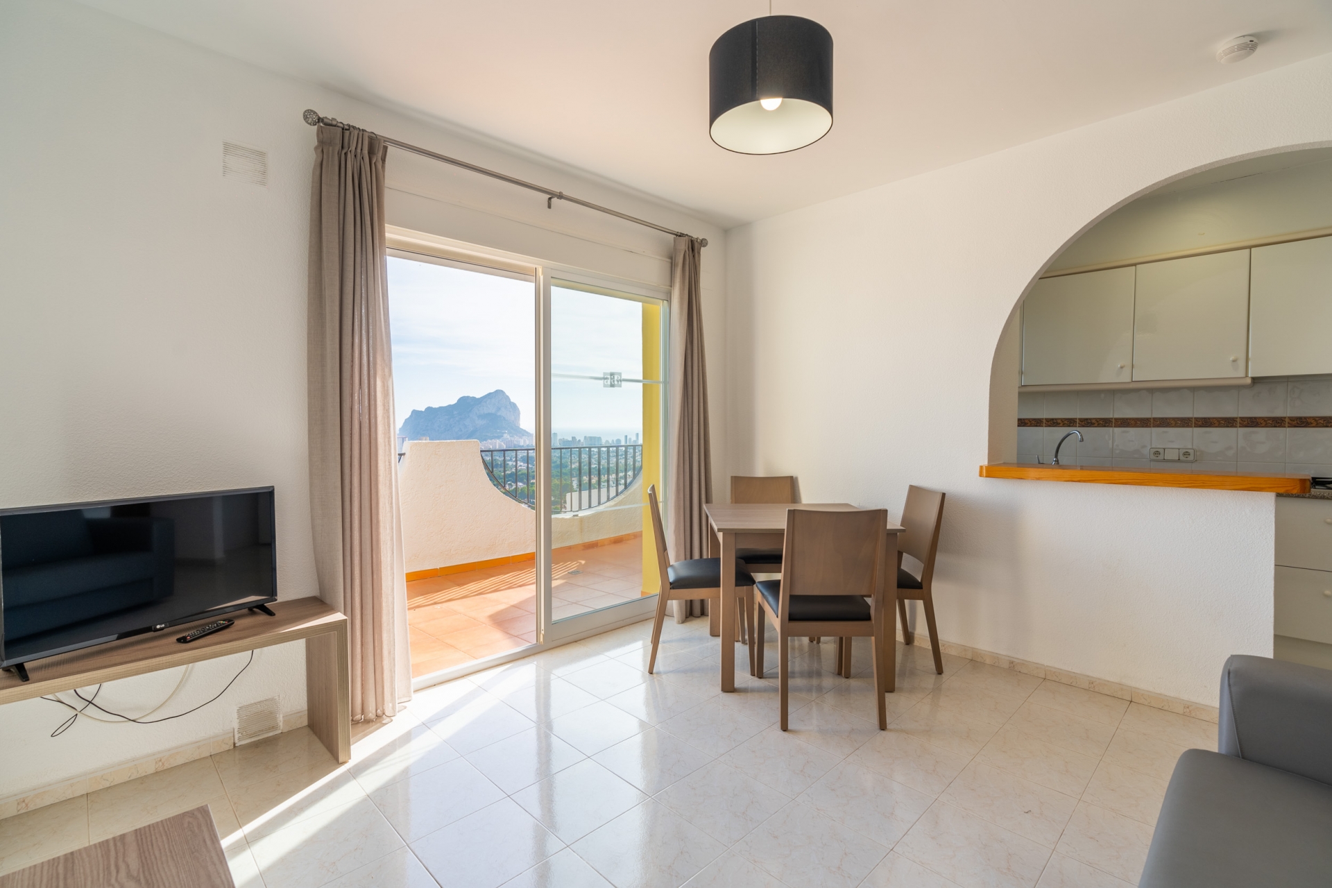 Uudet asunnot - Alakerran bungalow -
Calpe