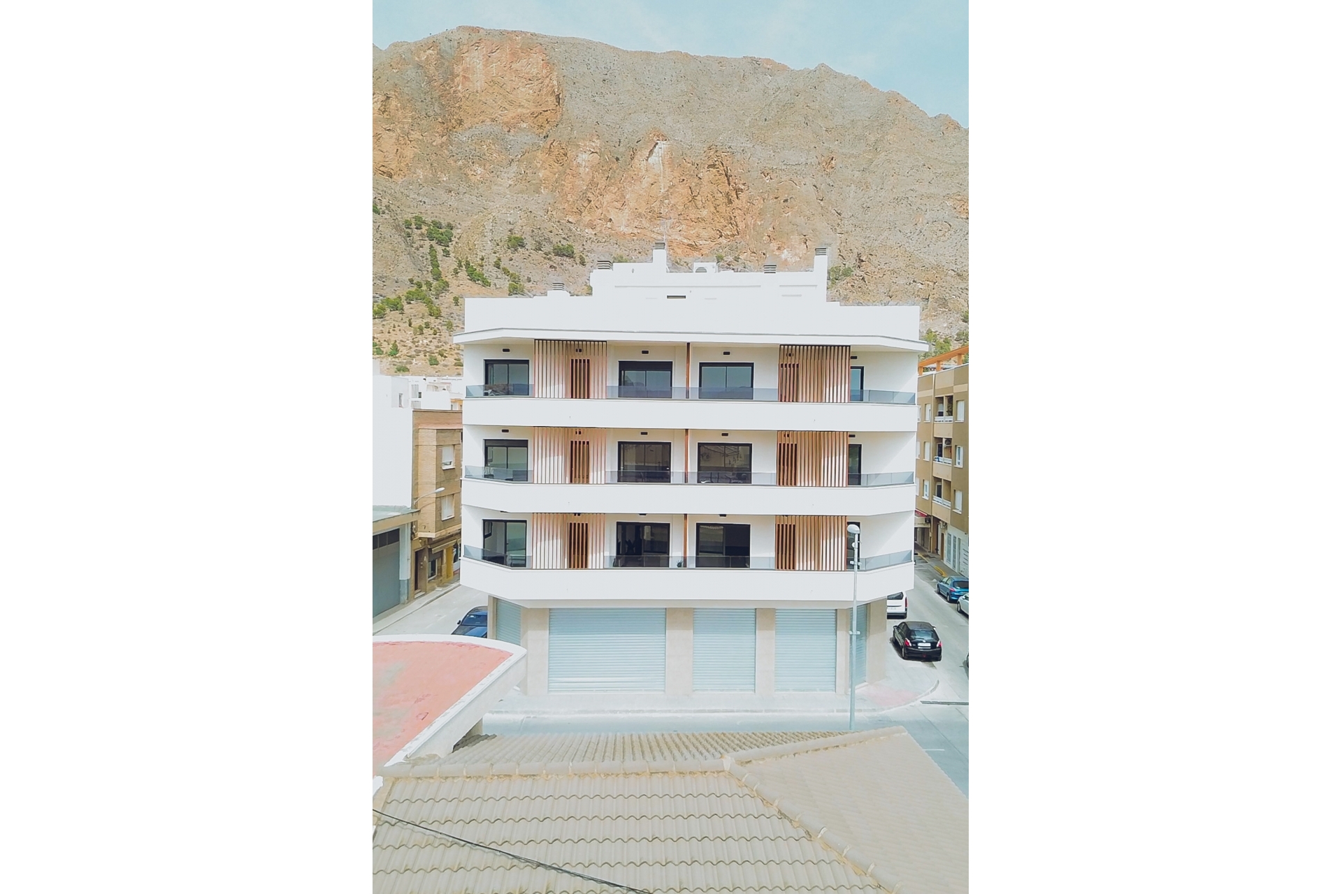 Uudet asunnot - Apartment -
Redován