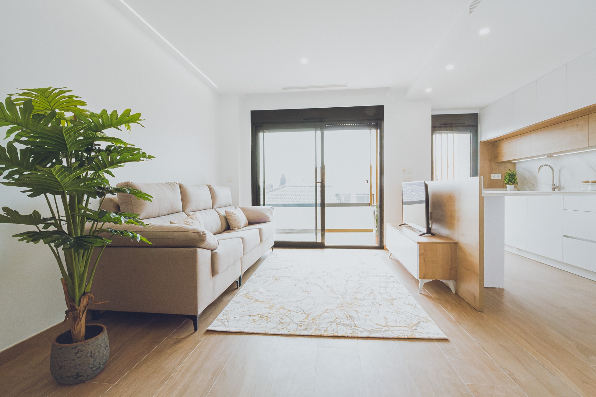 Uudet asunnot - Apartment -
Redován