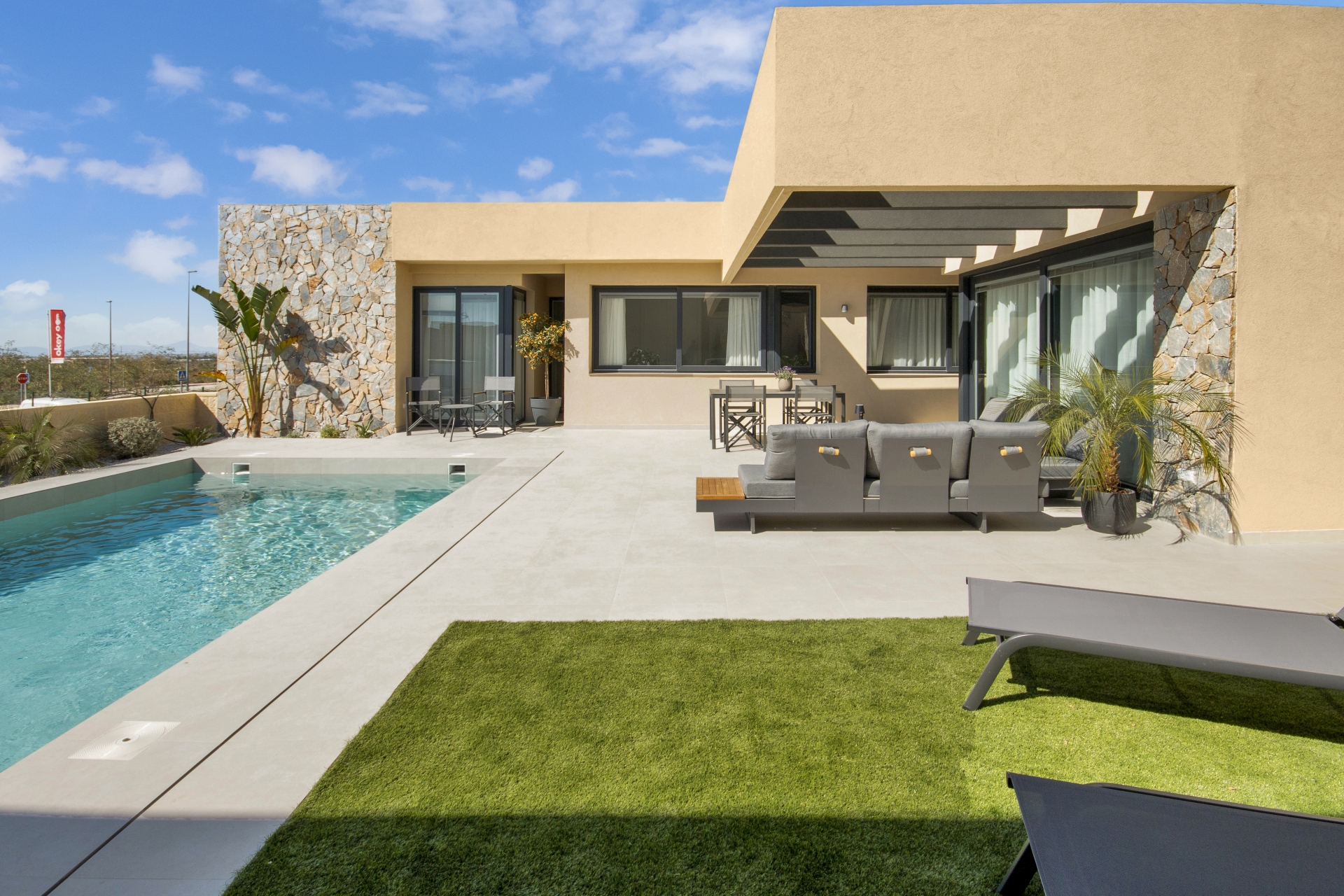 Uudet asunnot - detached -
Altaona Golf & Country Village