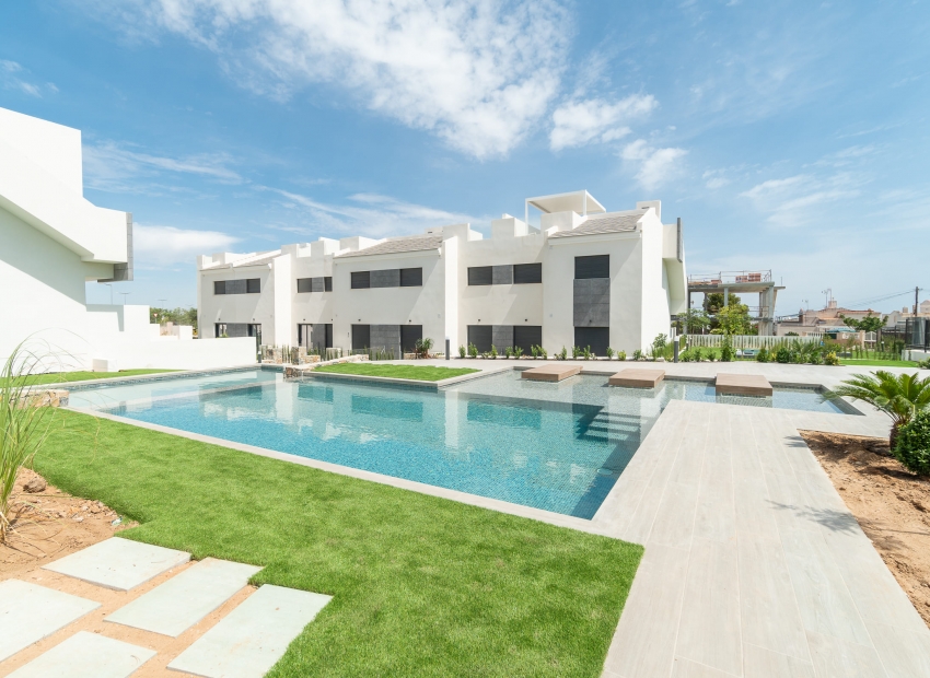 Uudet asunnot - high-bungalow -
Torrevieja