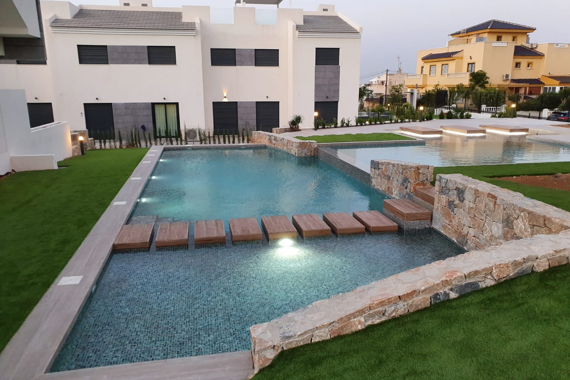 Uudet asunnot - high-bungalow -
Torrevieja