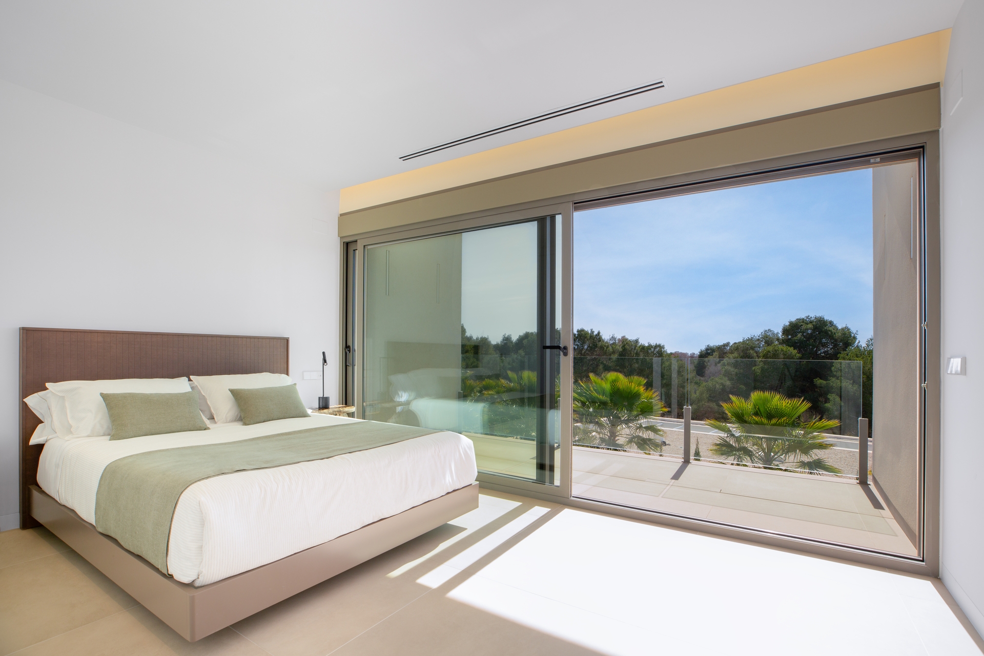 Uudet asunnot - Huvila -
Las Colinas Golf