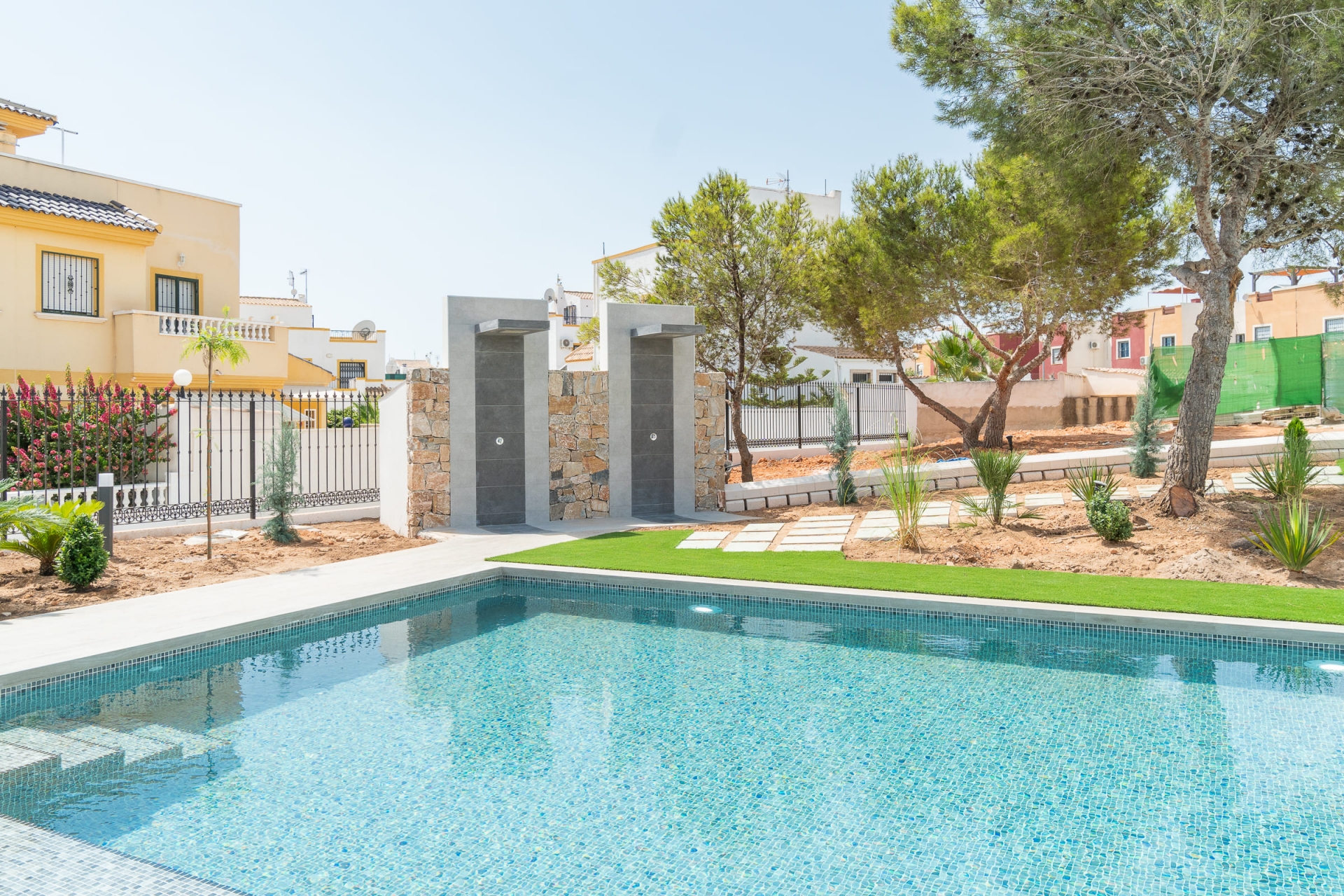 Uudet asunnot - low-bungalow -
Torrevieja