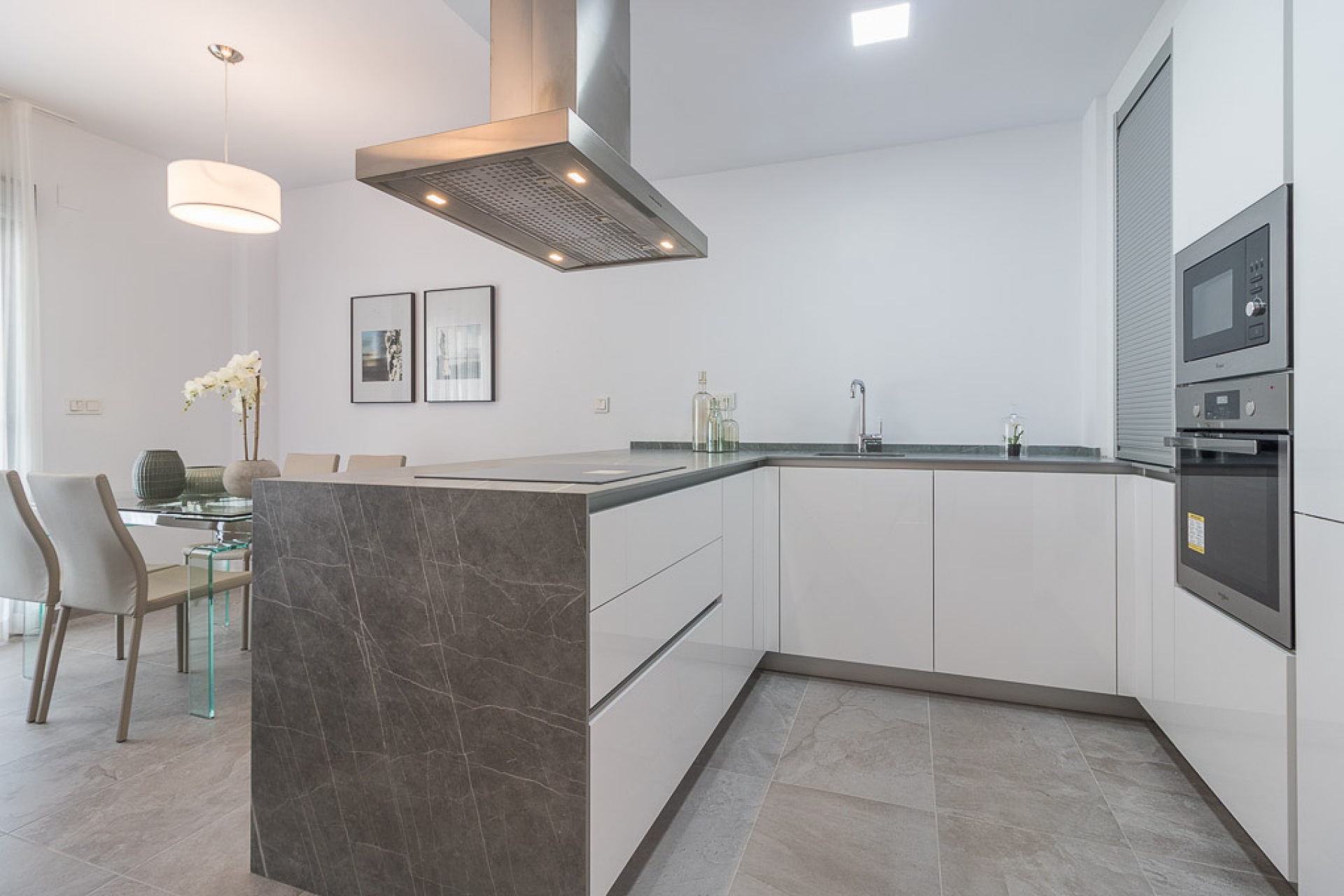 Uudet asunnot - low-bungalow -
Torrevieja