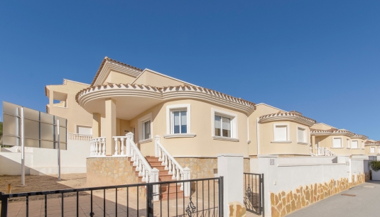 Villa - New Build - San Miguel de las Salinas - HT-0711