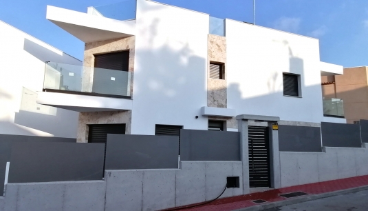 Вилла - Новое  строительство - La Mata - HT-0527 Villas San Sebastian