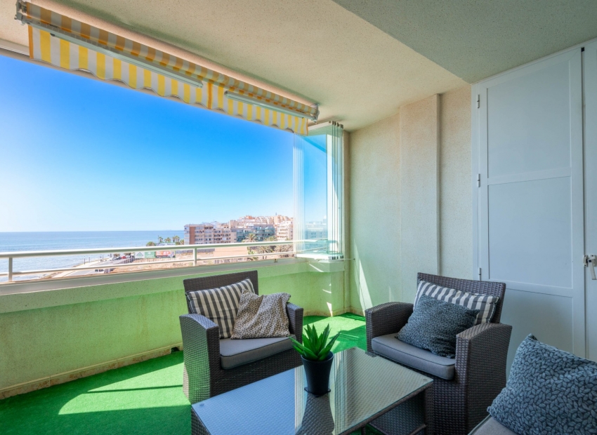 Wiederverkauf - Apartment -
Torrevieja - Playa de los Locos