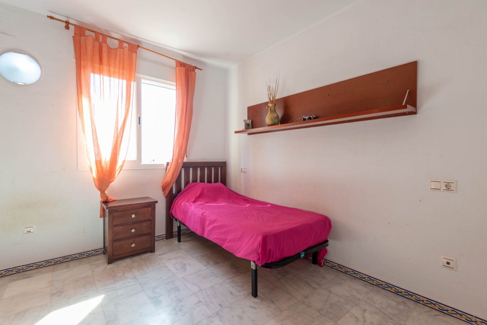 Wiederverkauf - Apartment -
Torrevieja - Playa de los Locos