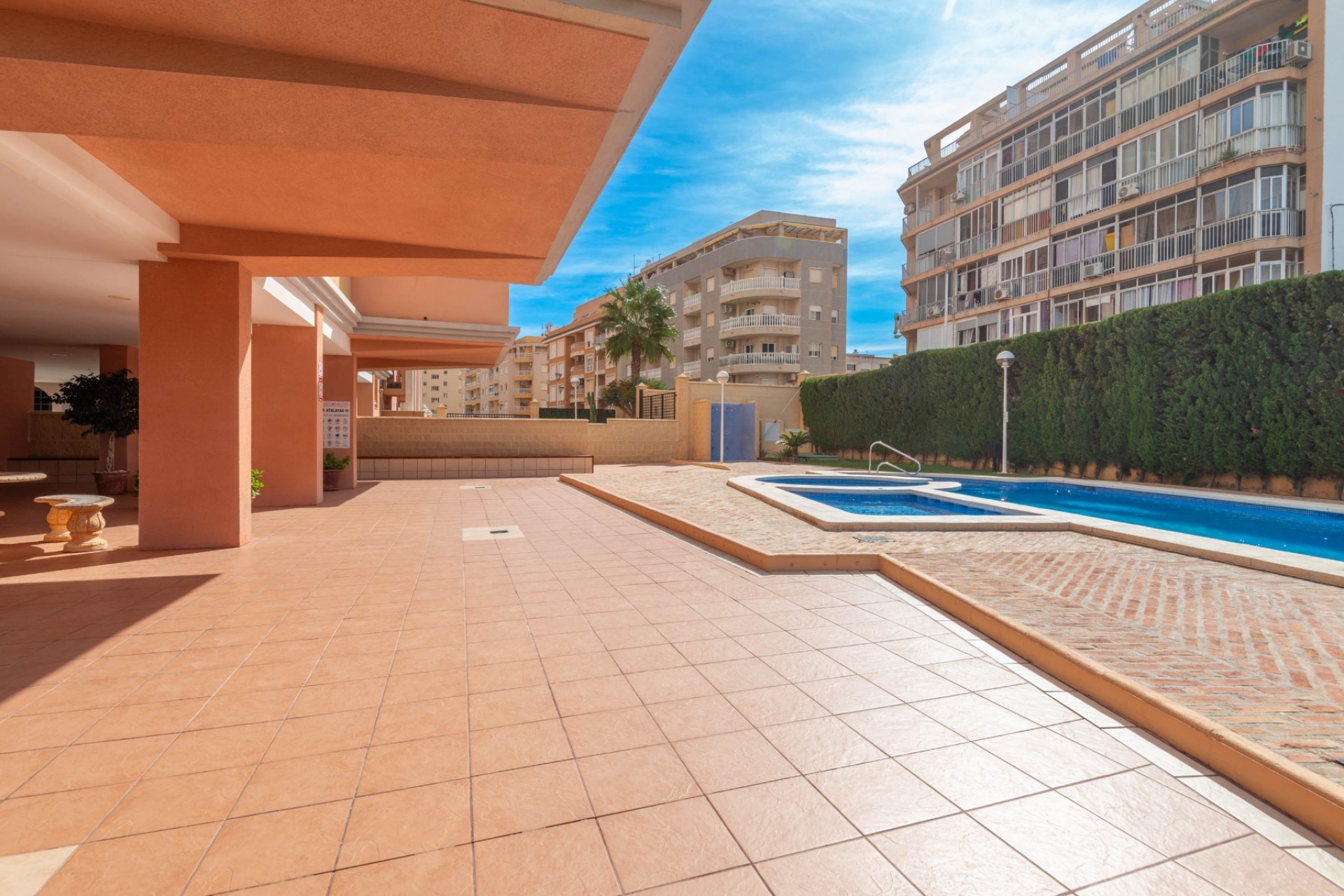 Wiederverkauf - Apartment -
Torrevieja - Playa de los Locos
