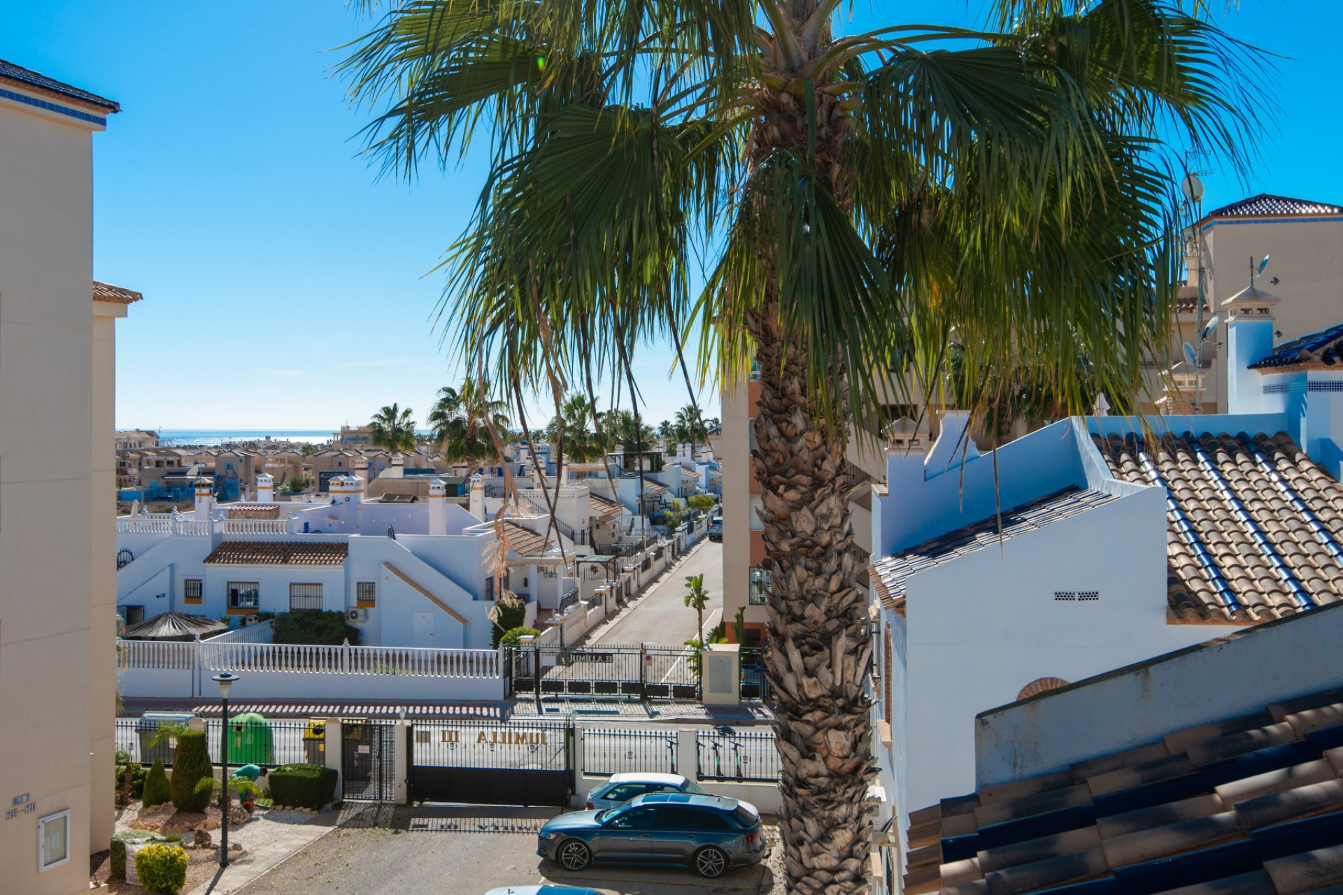 Wiederverkauf - Bungalow -
Orihuela Costa - La Florida