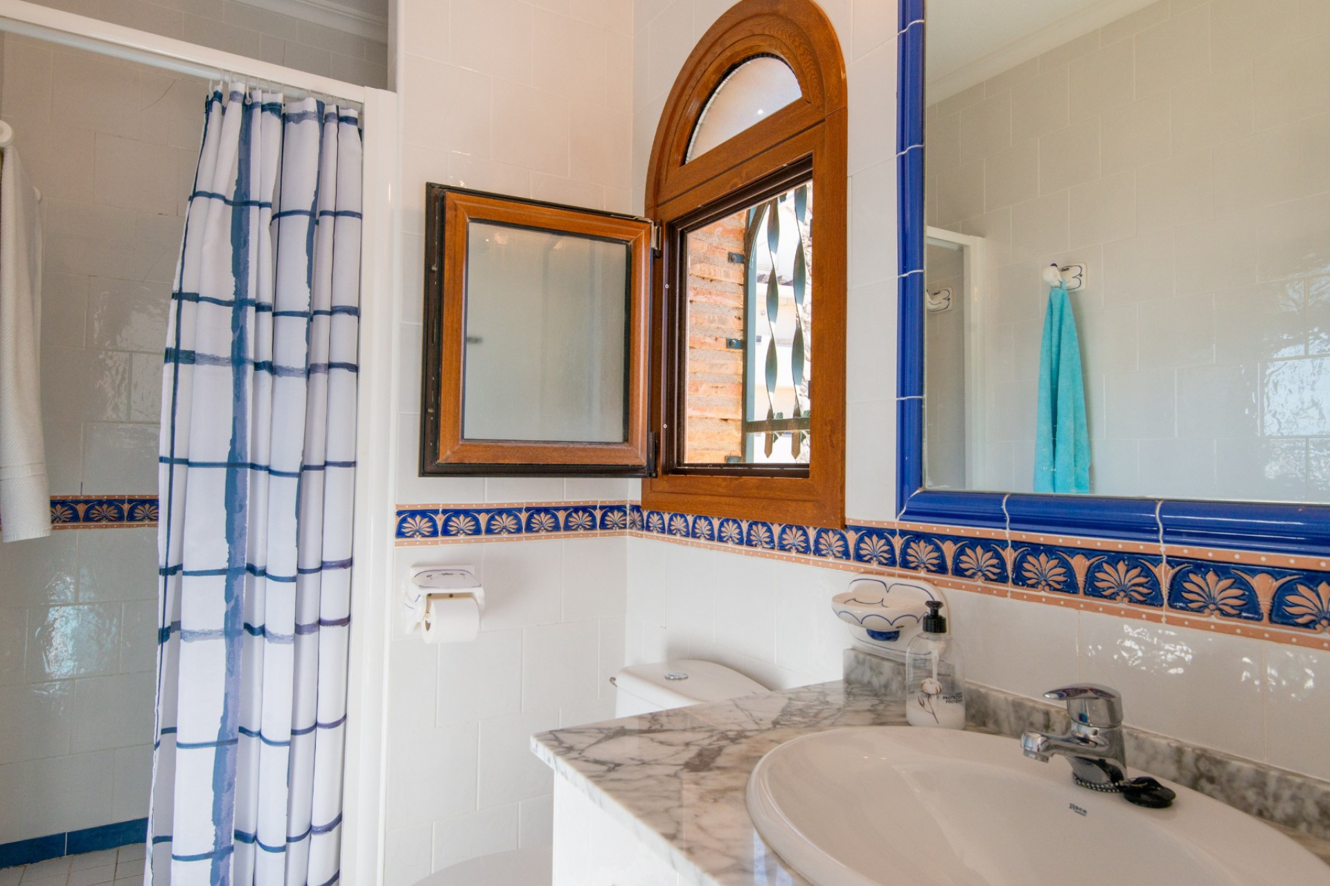 Wiederverkauf - Bungalow -
Orihuela Costa - La Florida