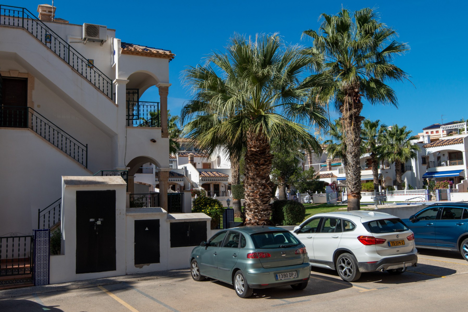 Wiederverkauf - Bungalow -
Orihuela Costa - La Florida