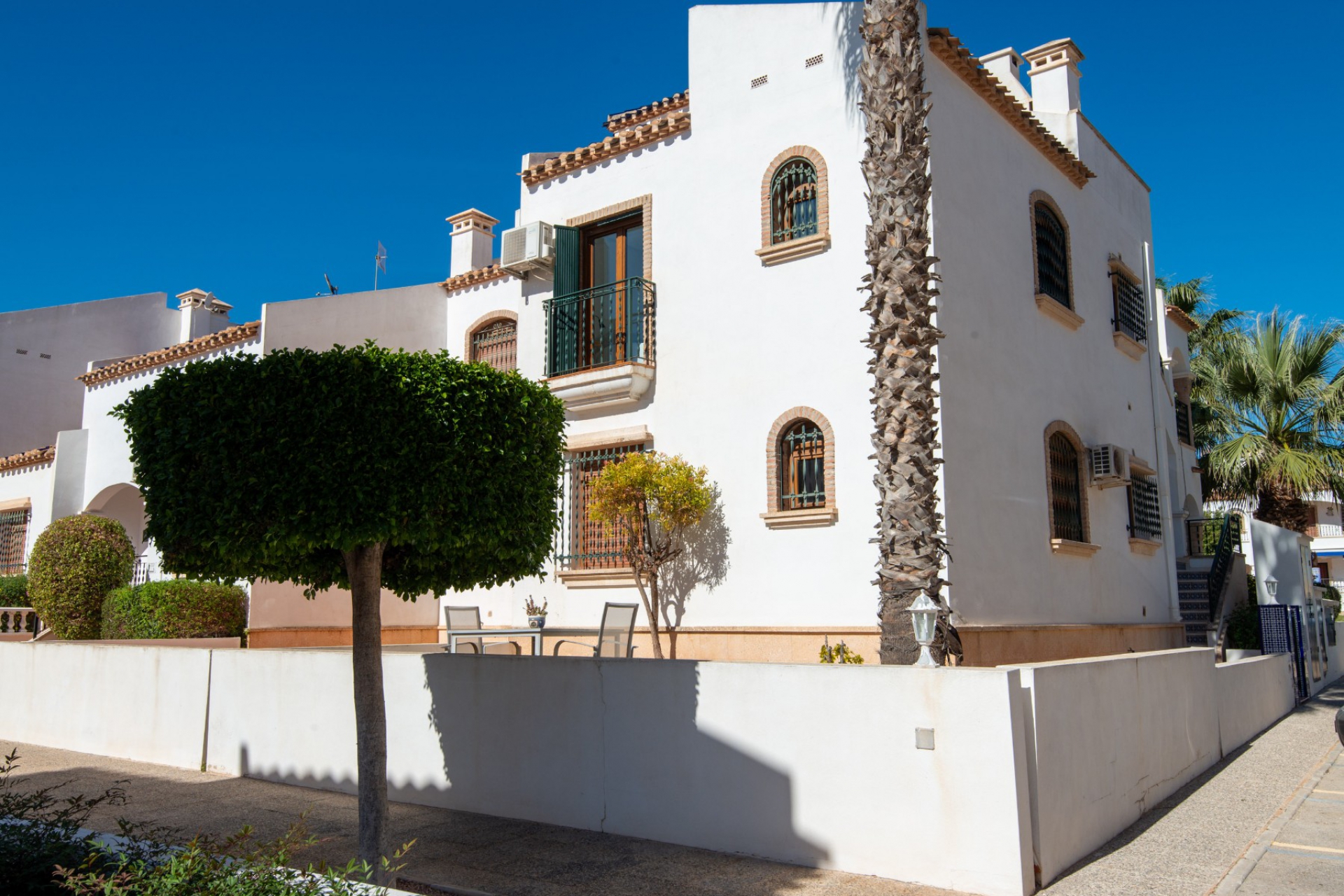 Wiederverkauf - Bungalow -
Orihuela Costa - La Florida